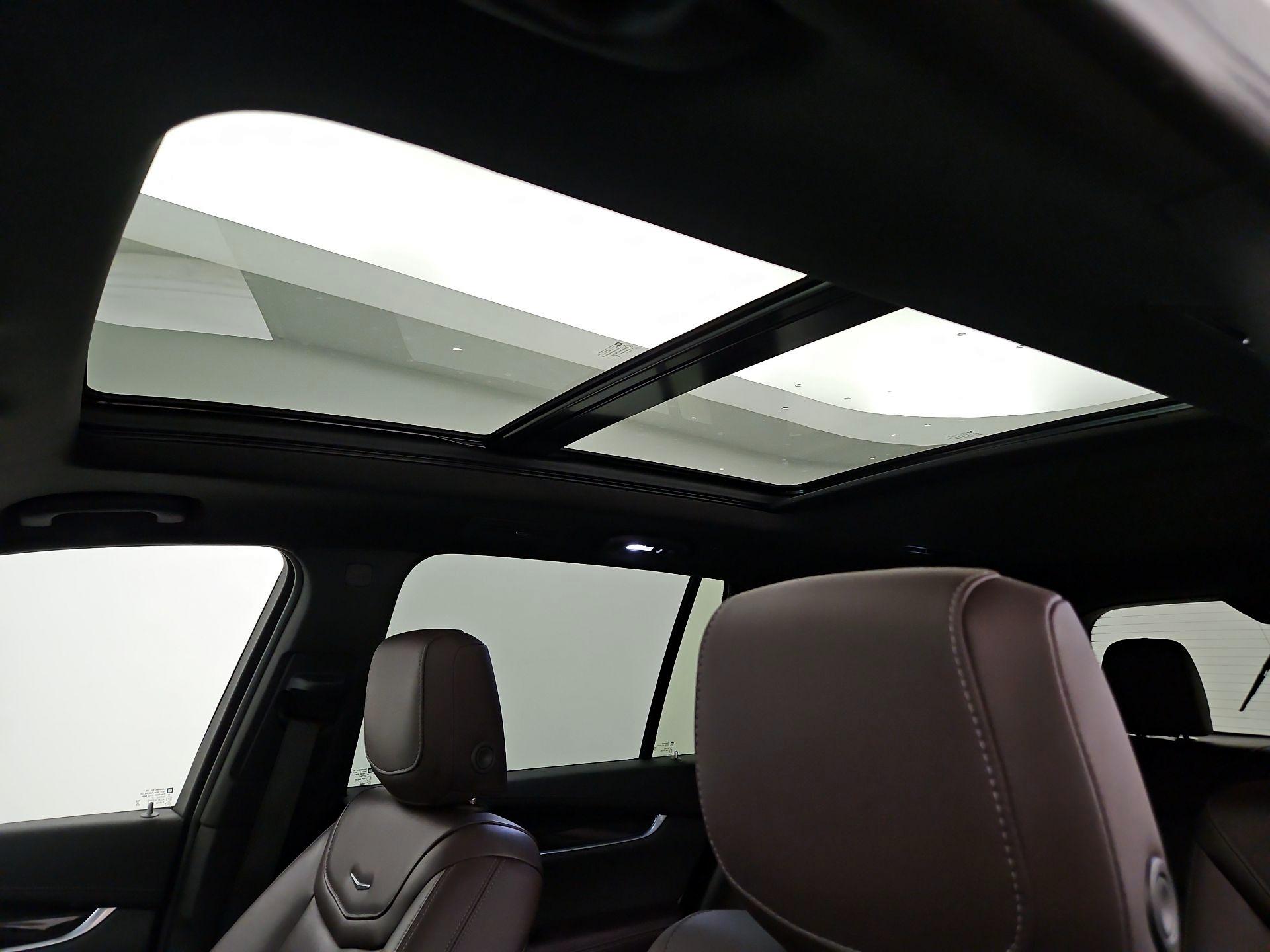 Thumbnail: 2023 Cadillac XT6 - 20