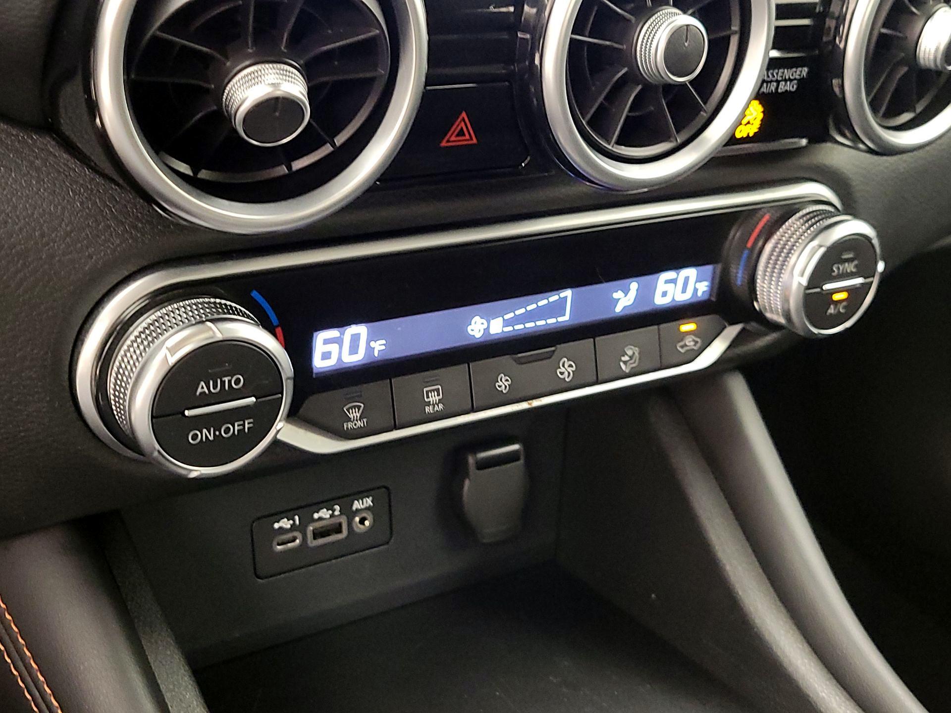 Thumbnail: 2021 Nissan Sentra - 16