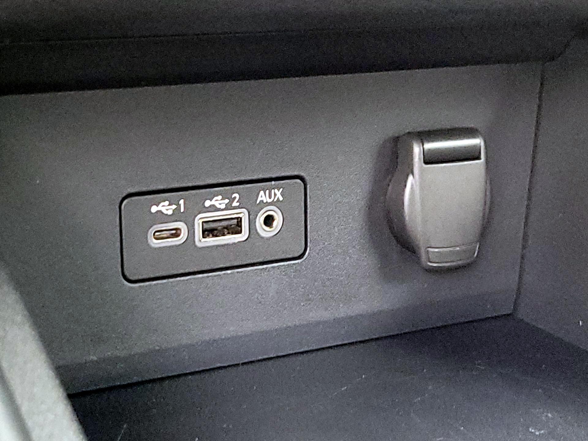Thumbnail: 2021 Nissan Sentra - 18
