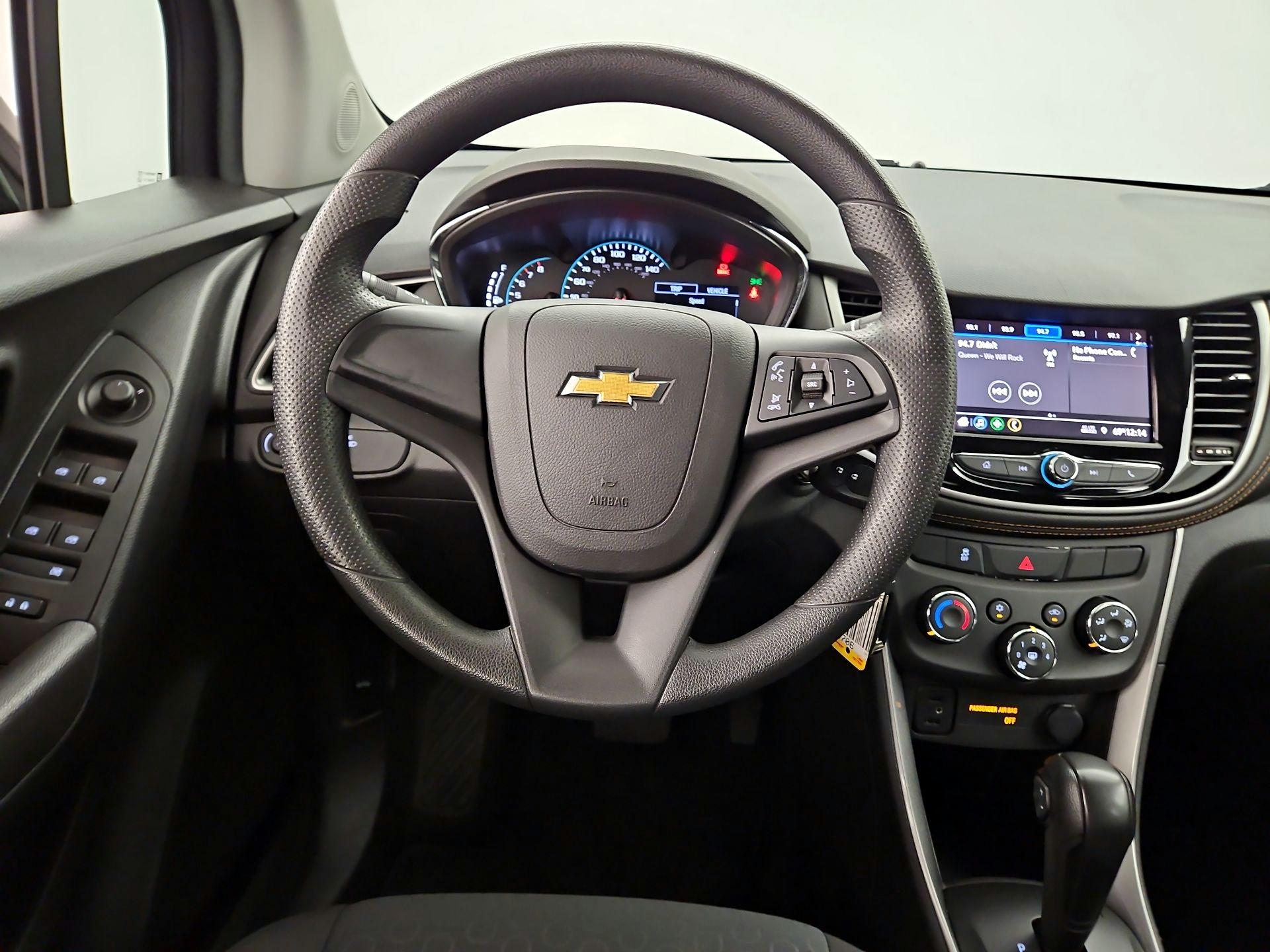 Thumbnail: 2020 Chevrolet Trax - 10