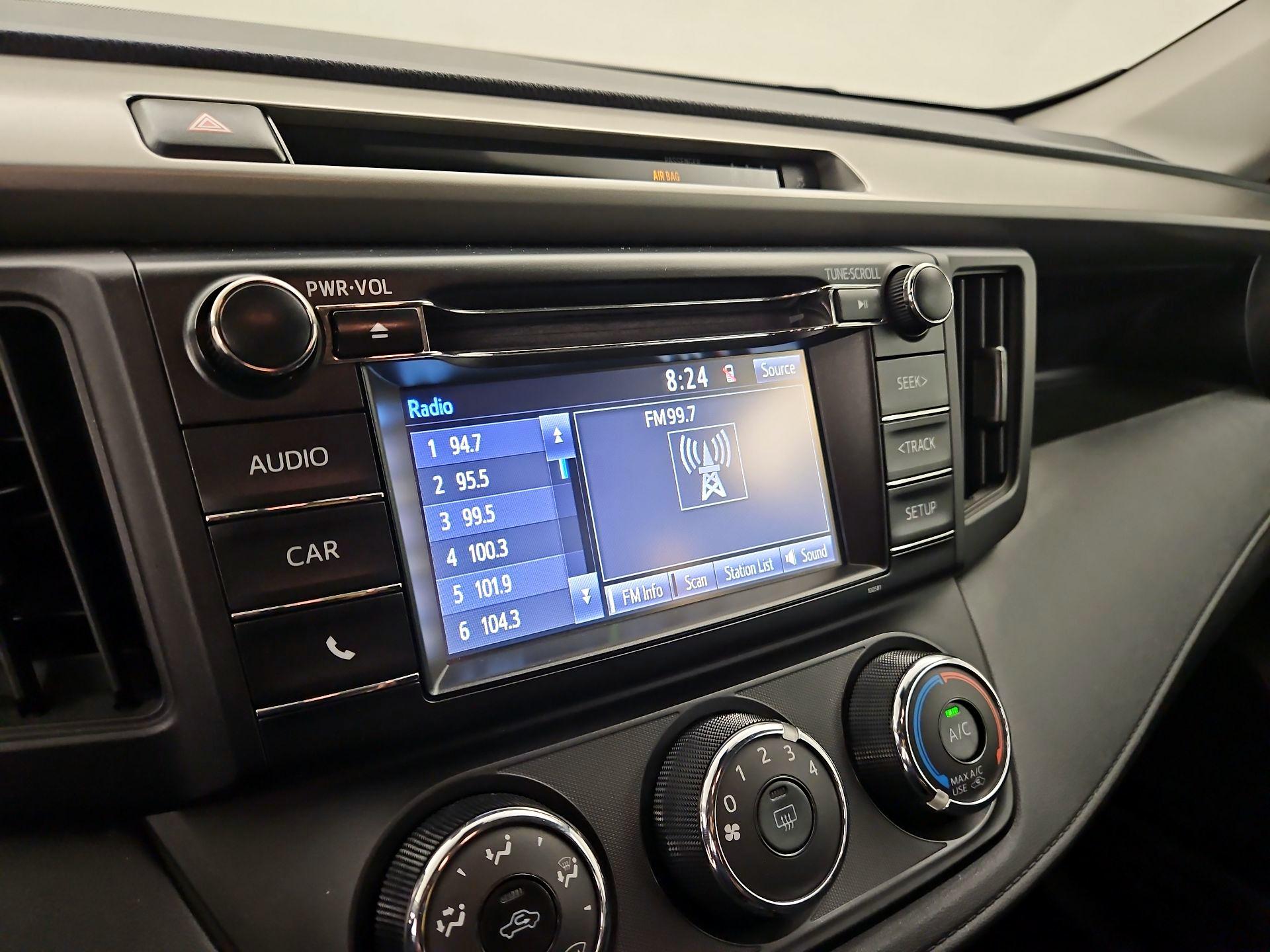 Thumbnail: 2017 Toyota RAV4 - 15