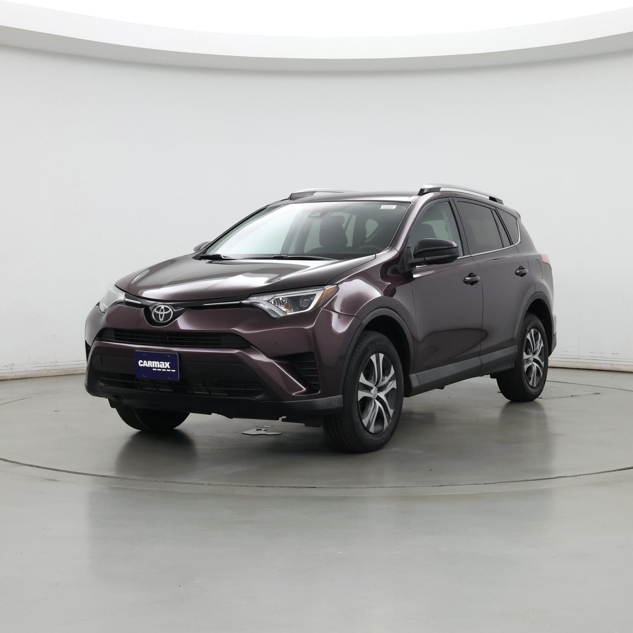 Thumbnail: 2017 Toyota RAV4 - 4