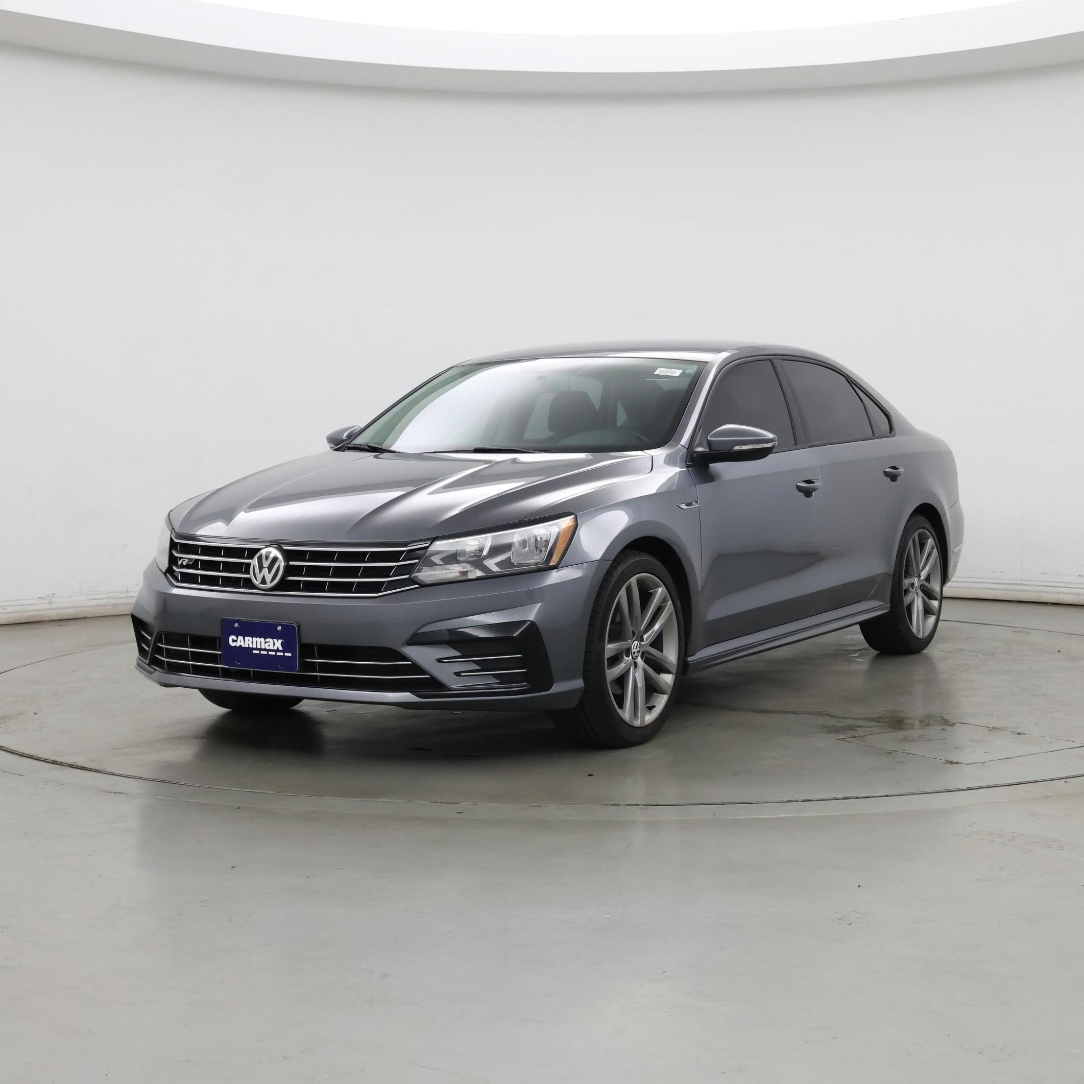 Thumbnail: 2018 Volkswagen Passat - 4