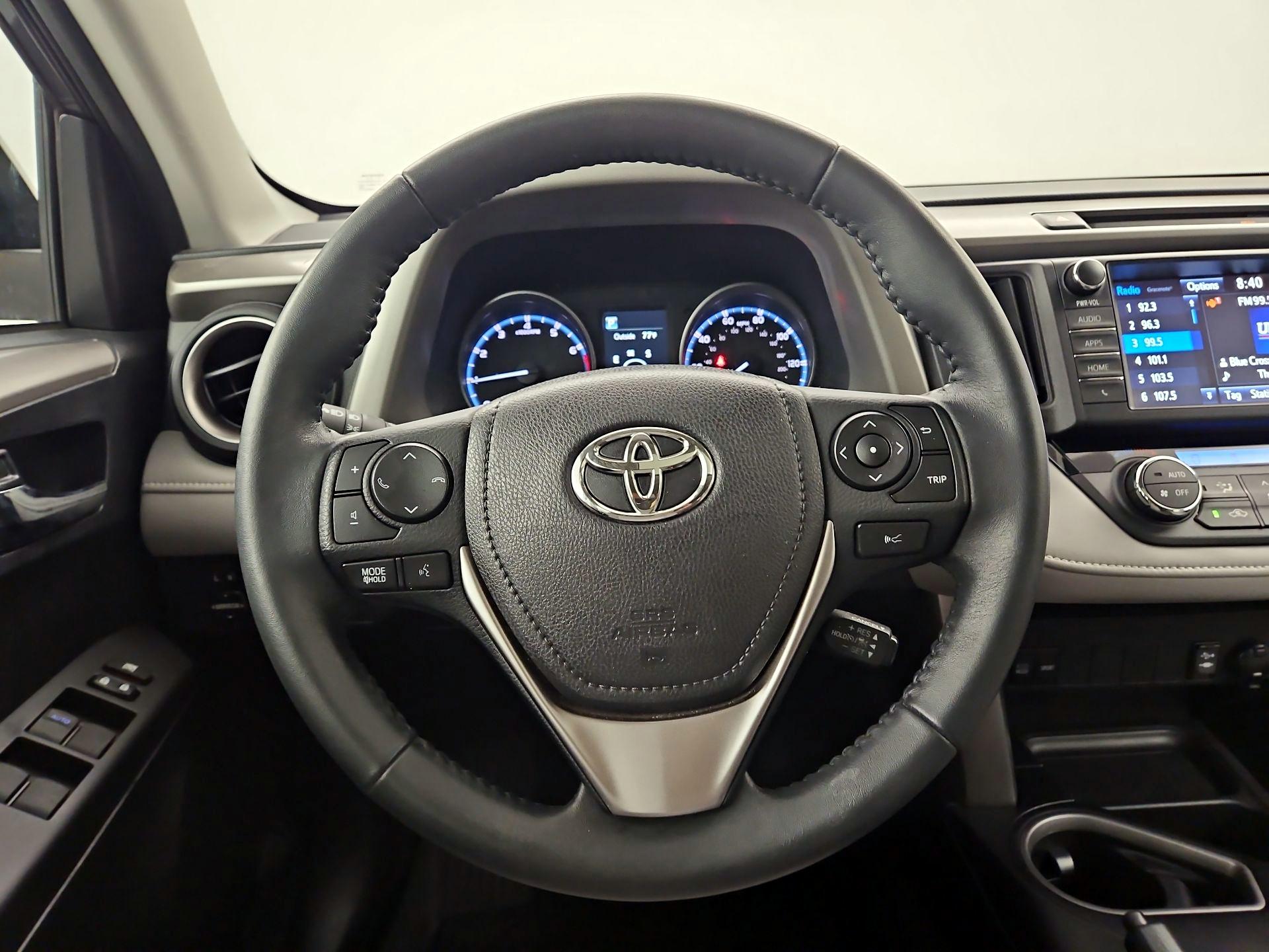 Thumbnail: 2017 Toyota RAV4 - 10