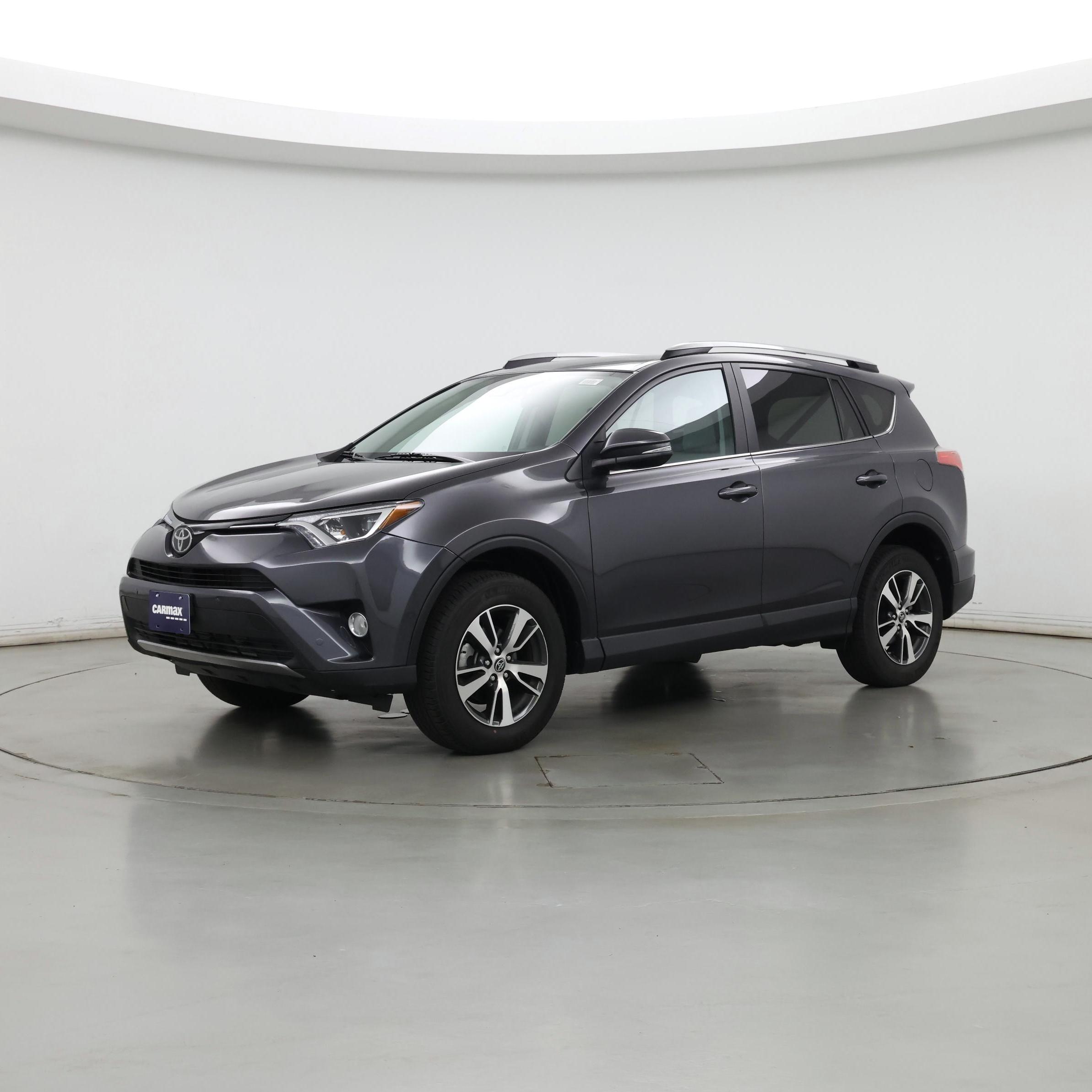 Thumbnail: 2017 Toyota RAV4 - 5