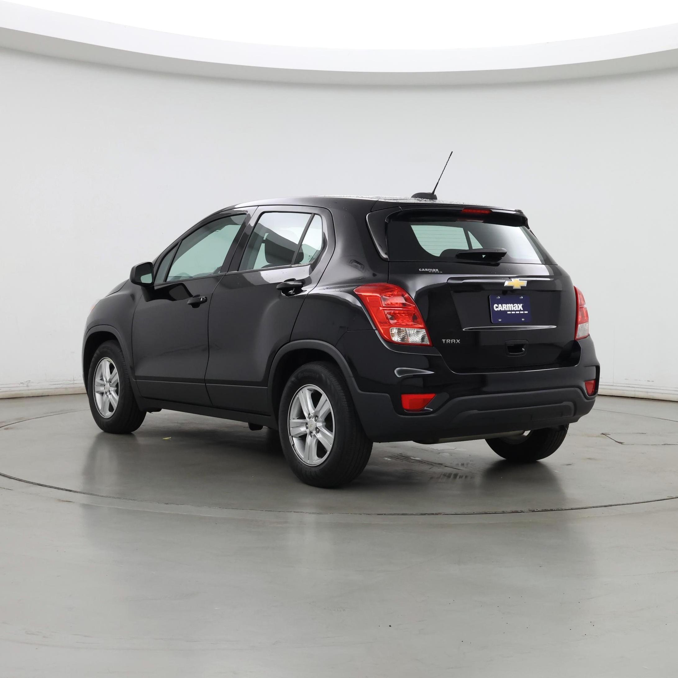 Thumbnail: 2019 Chevrolet Trax - 2