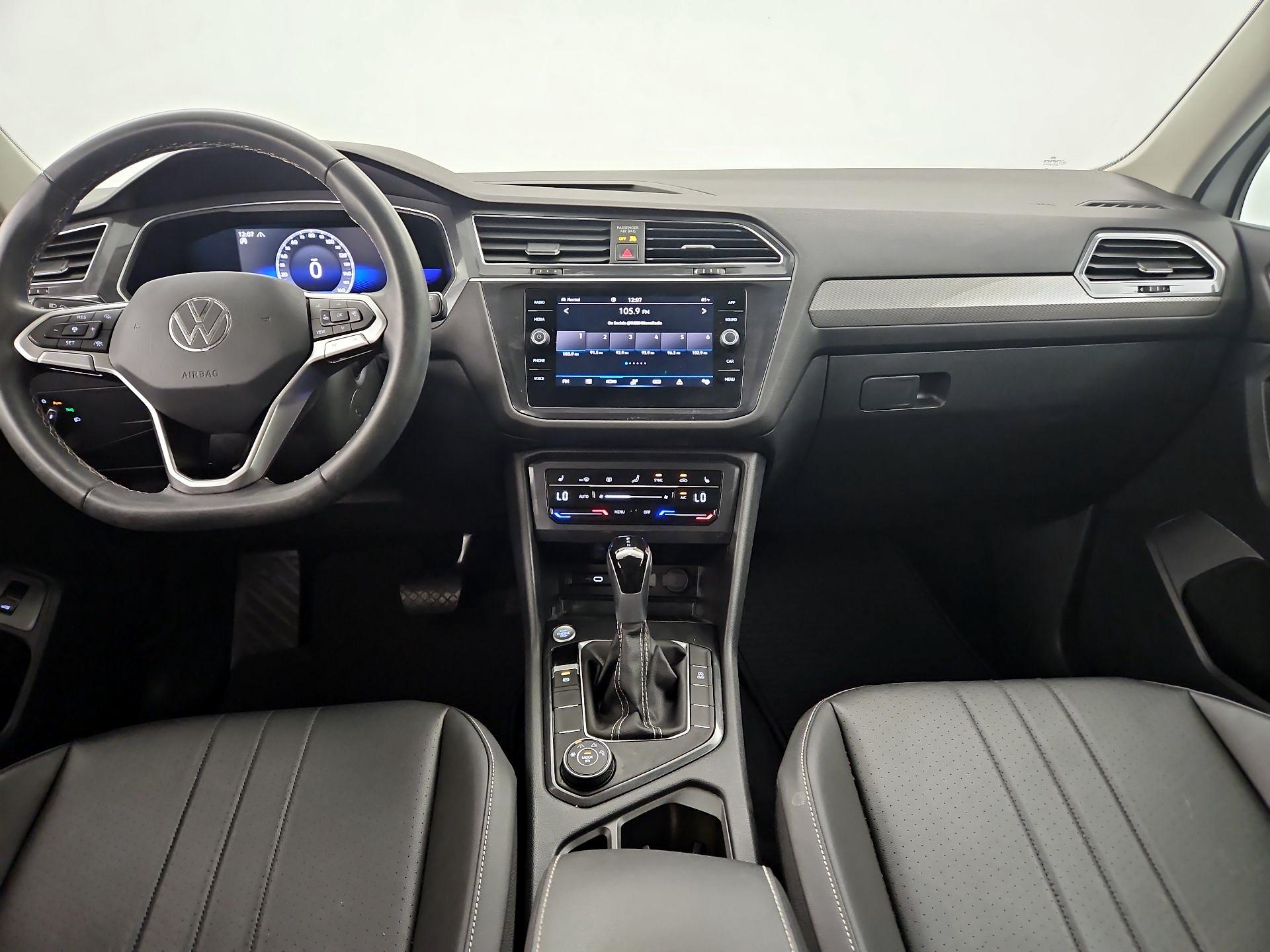 Thumbnail: 2022 Volkswagen Tiguan - 9