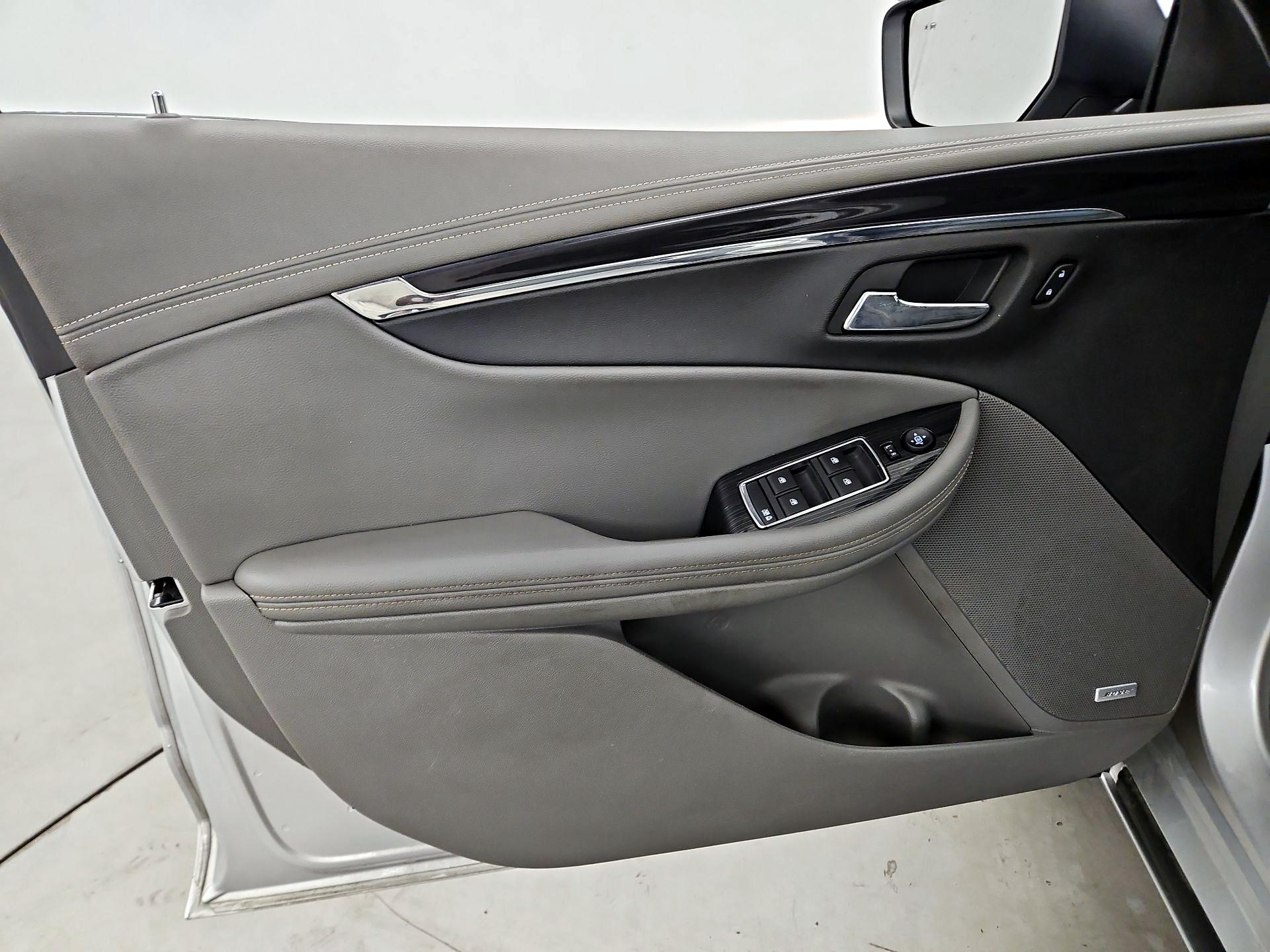 Thumbnail: 2017 Chevrolet Impala - 12