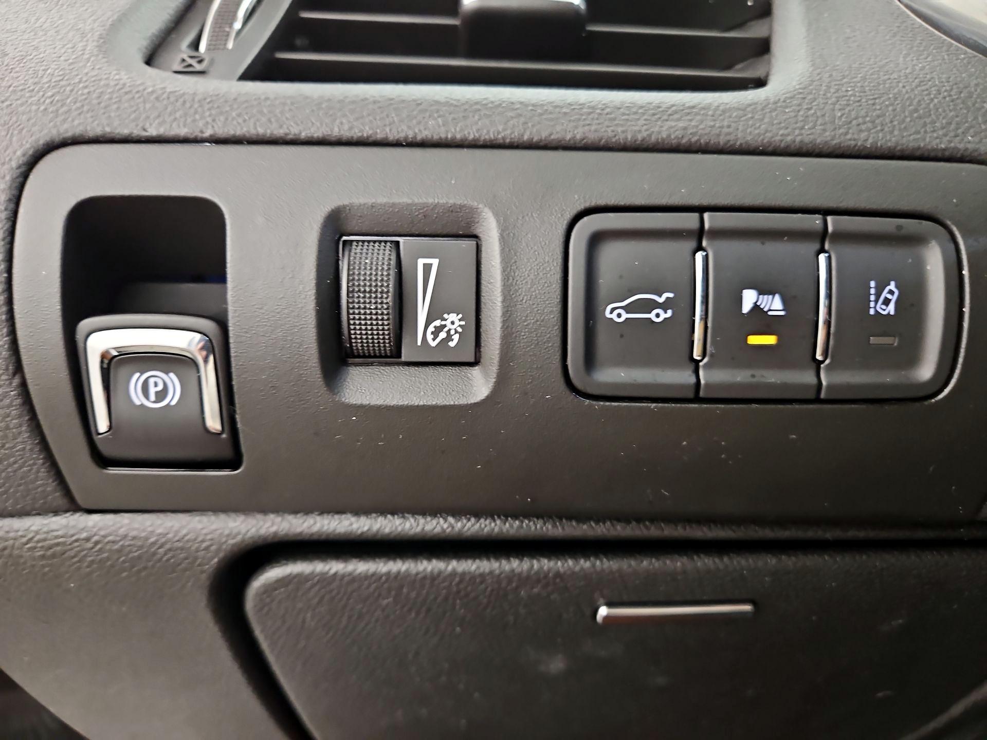 Thumbnail: 2017 Chevrolet Impala - 13