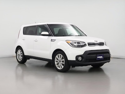 White 2018 Kia Soul +