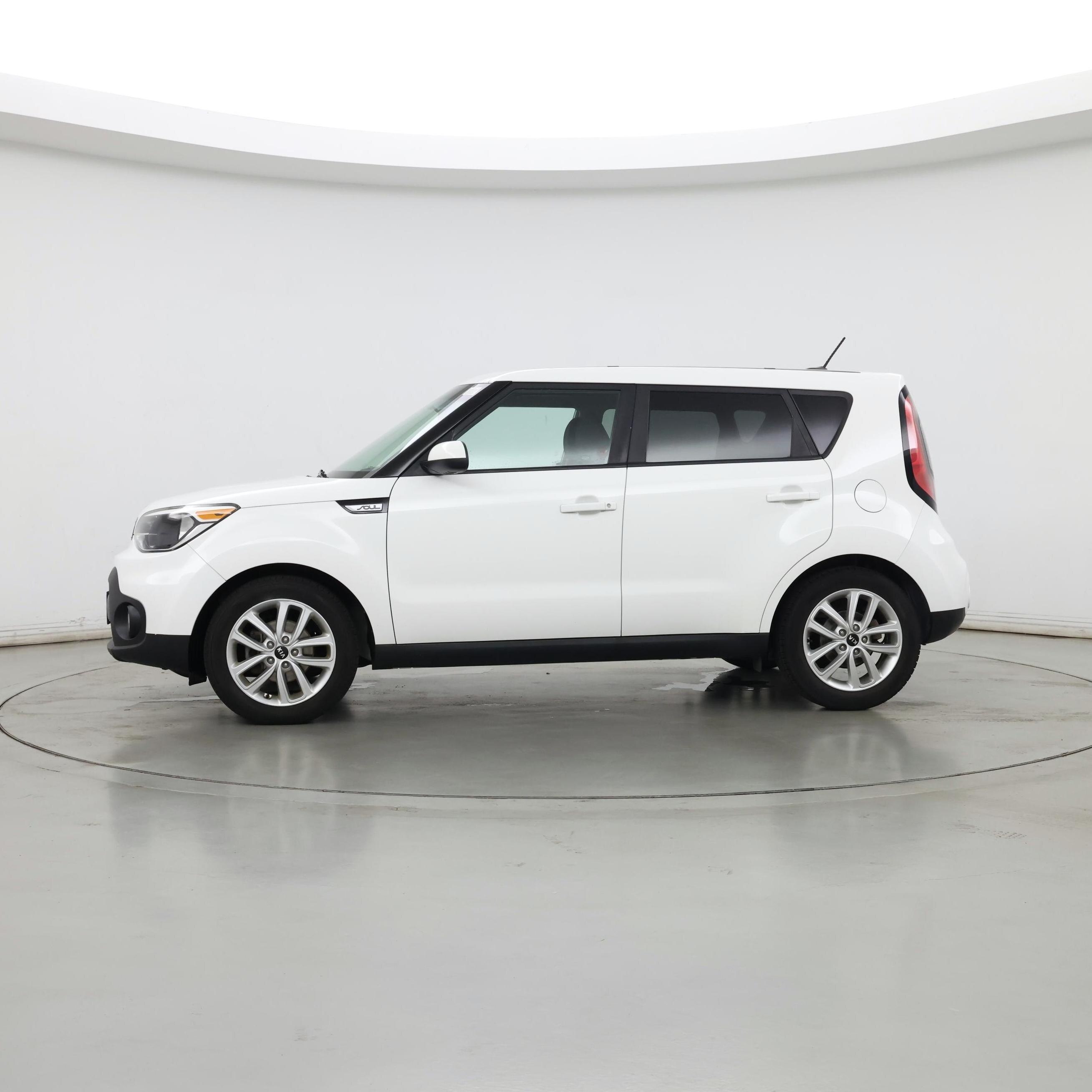 Thumbnail: 2018 Kia Soul - 3