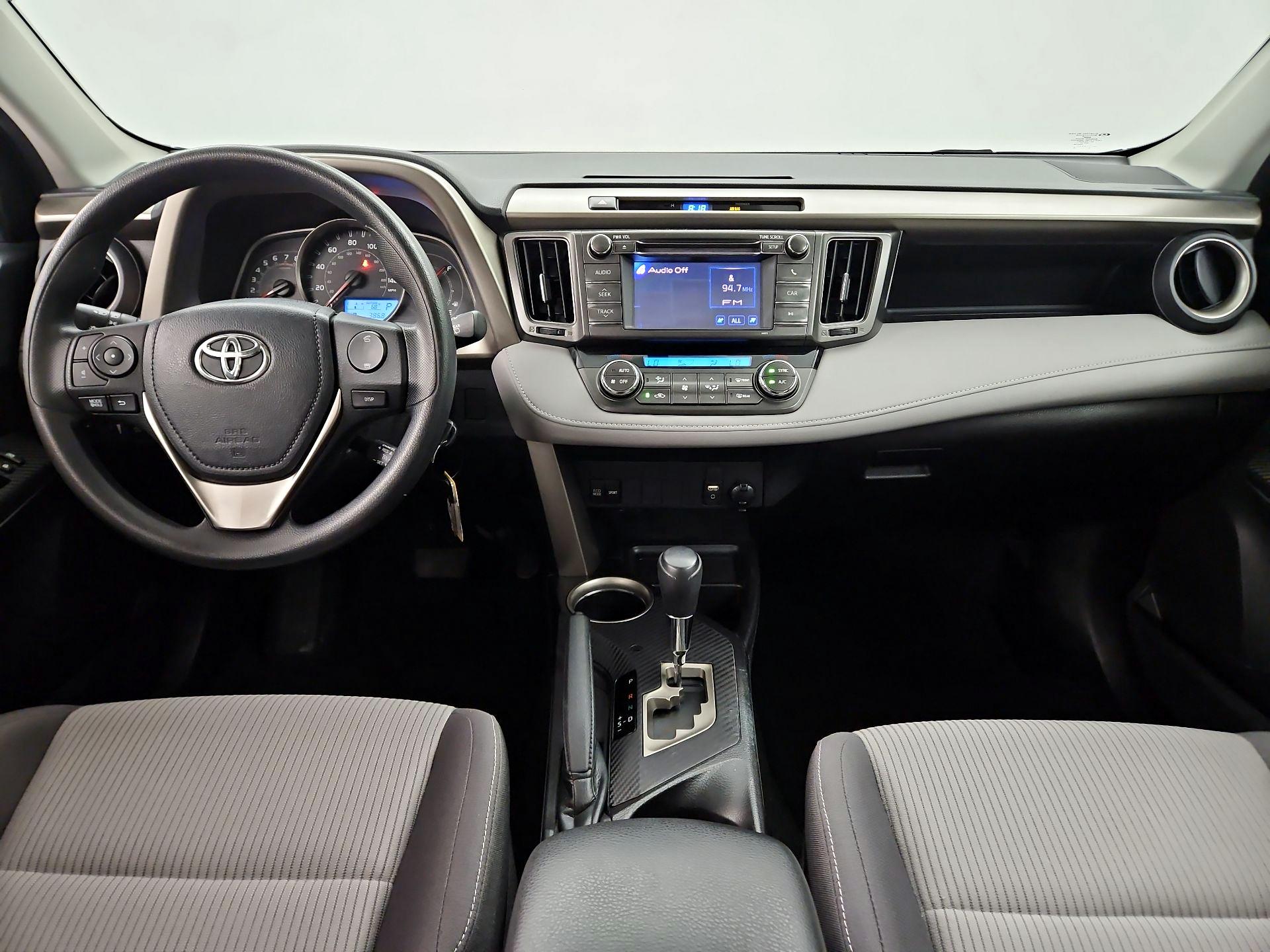 Thumbnail: 2013 Toyota RAV4 - 9