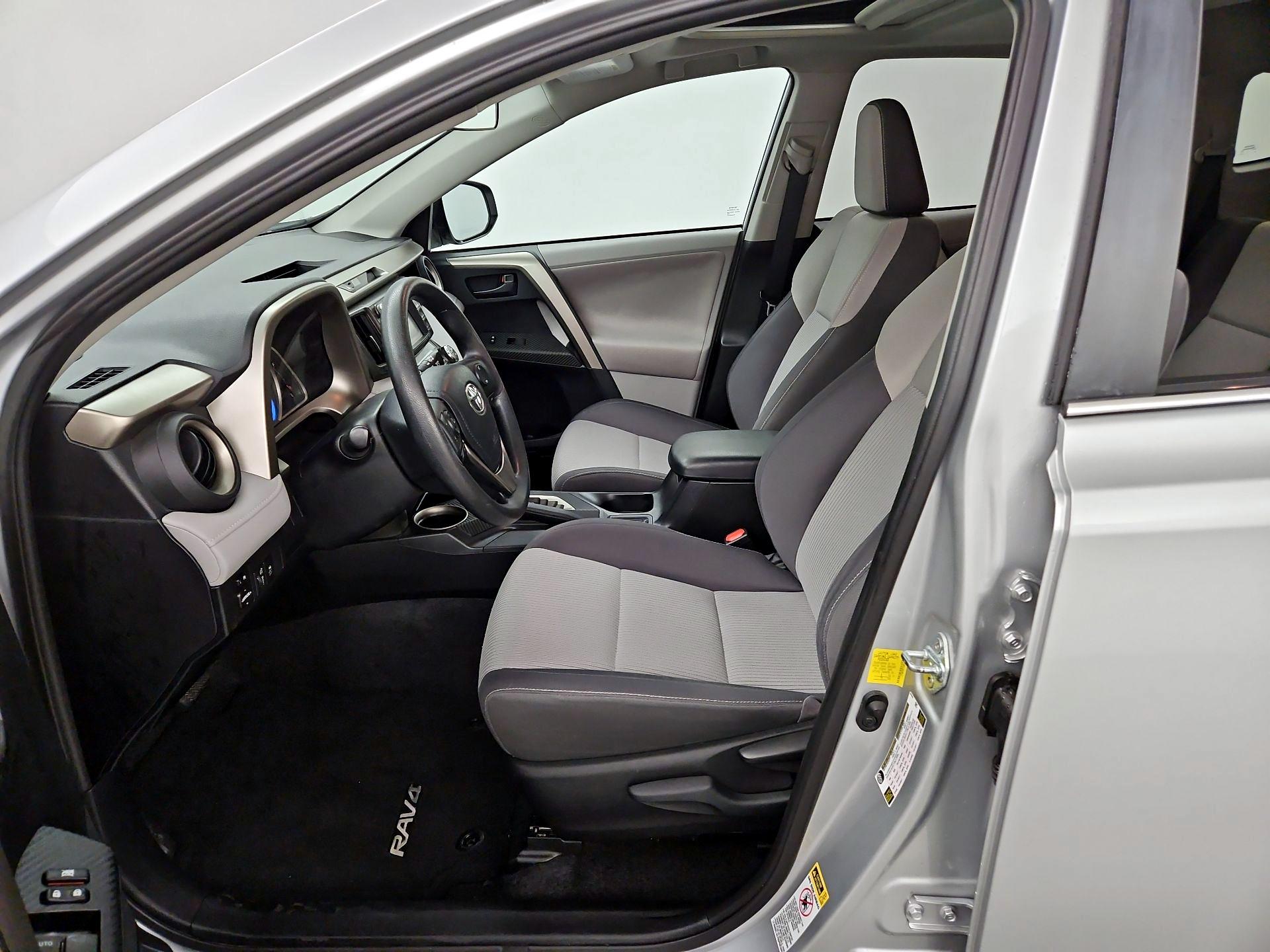 Thumbnail: 2013 Toyota RAV4 - 11