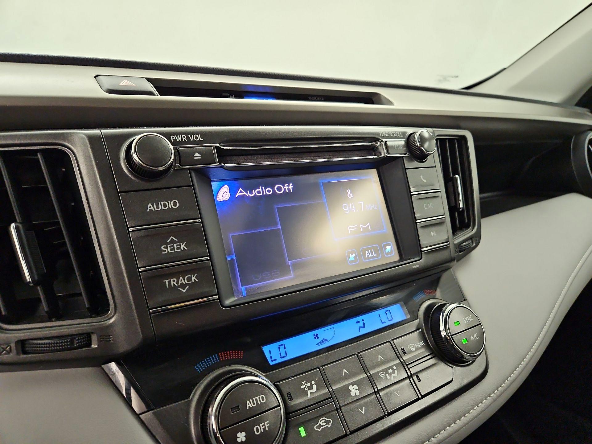Thumbnail: 2013 Toyota RAV4 - 15