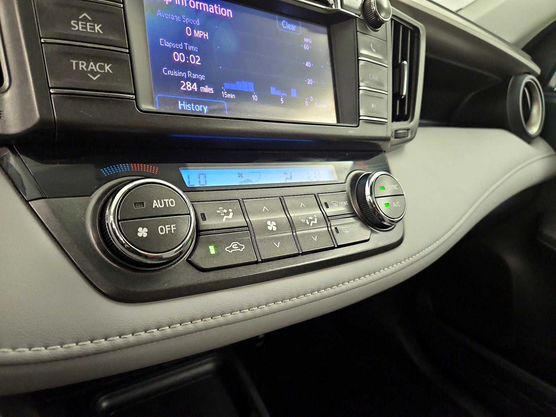 Thumbnail: 2013 Toyota RAV4 - 16