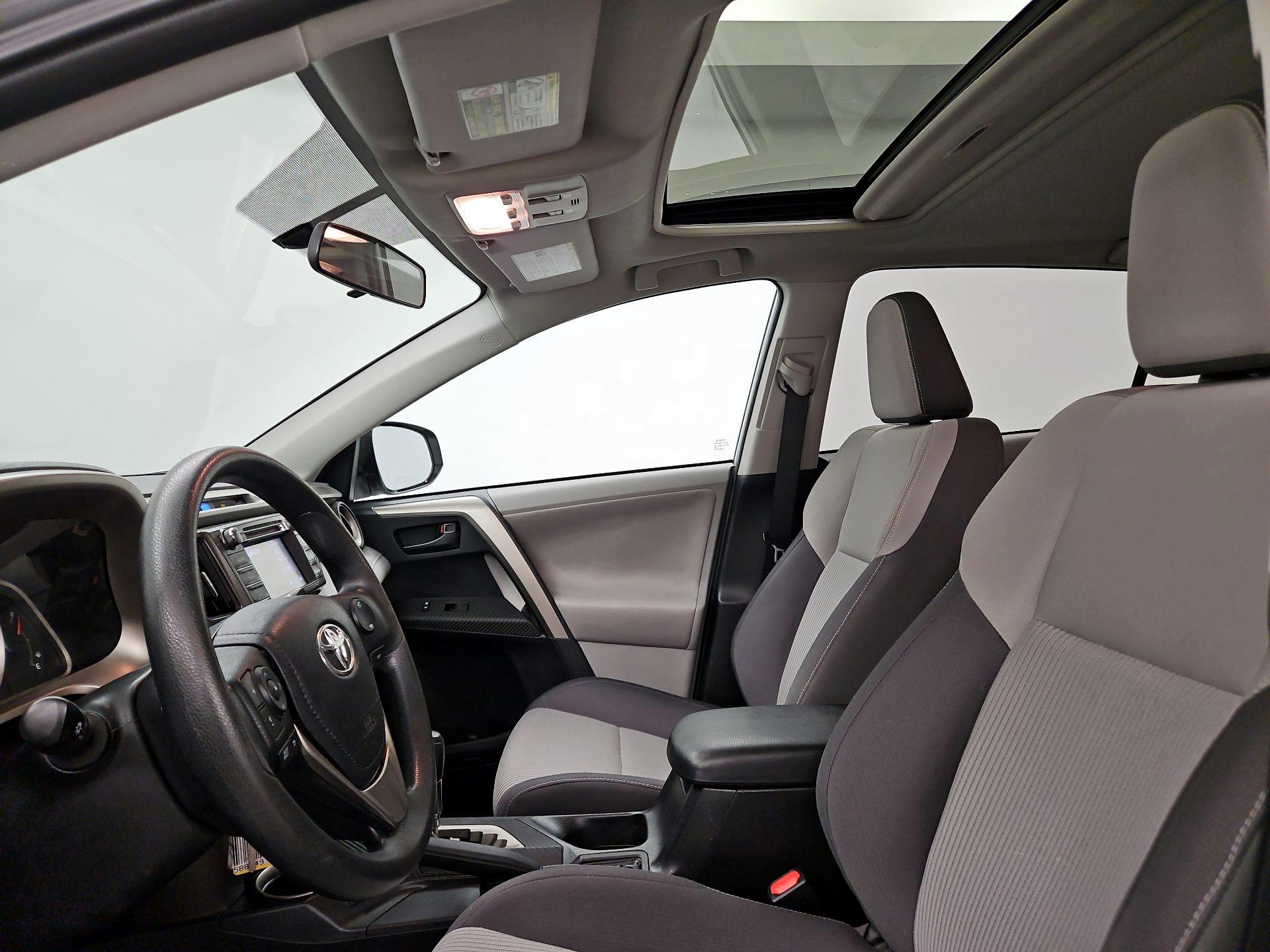 Thumbnail: 2013 Toyota RAV4 - 19