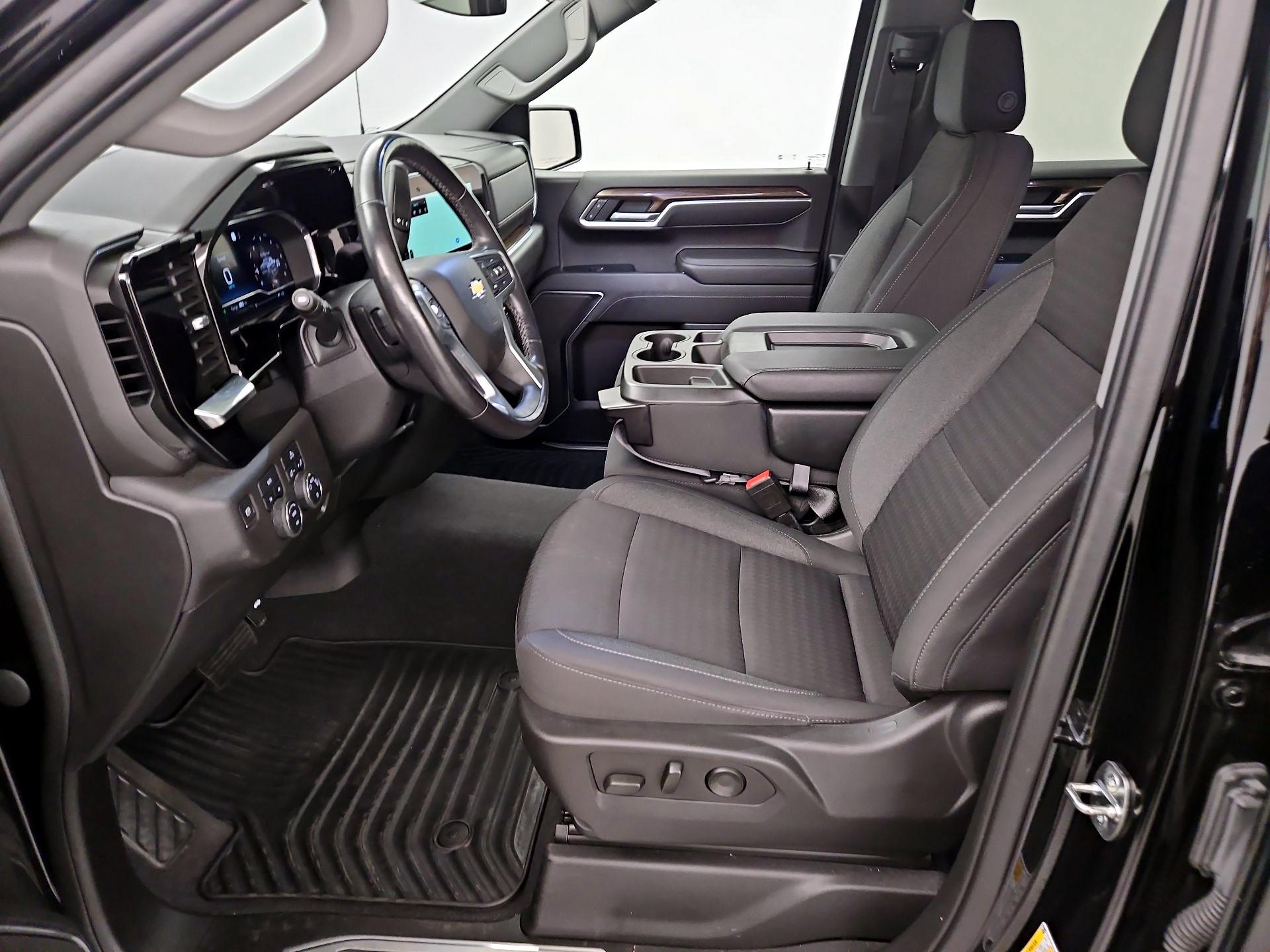 Thumbnail: 2022 Chevrolet Silverado 1500 - 11