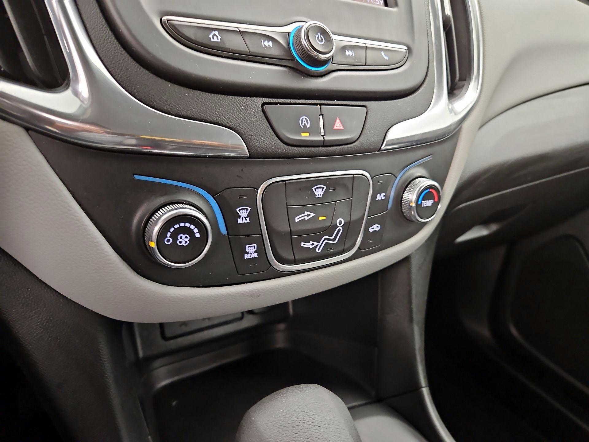 Thumbnail: 2022 Chevrolet Equinox - 16