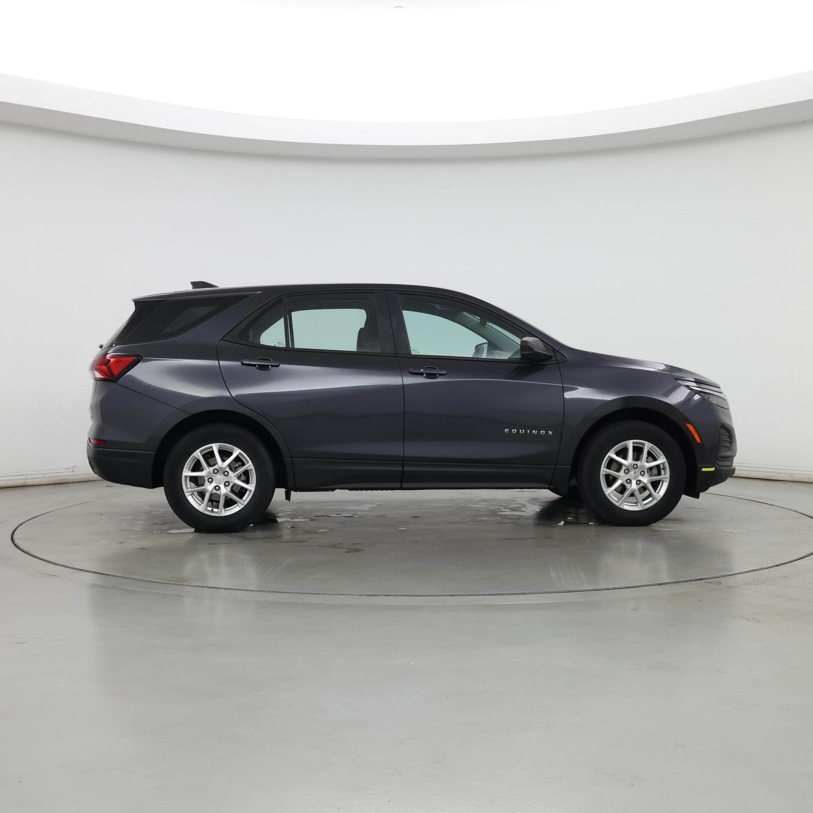 Thumbnail: 2022 Chevrolet Equinox - 7