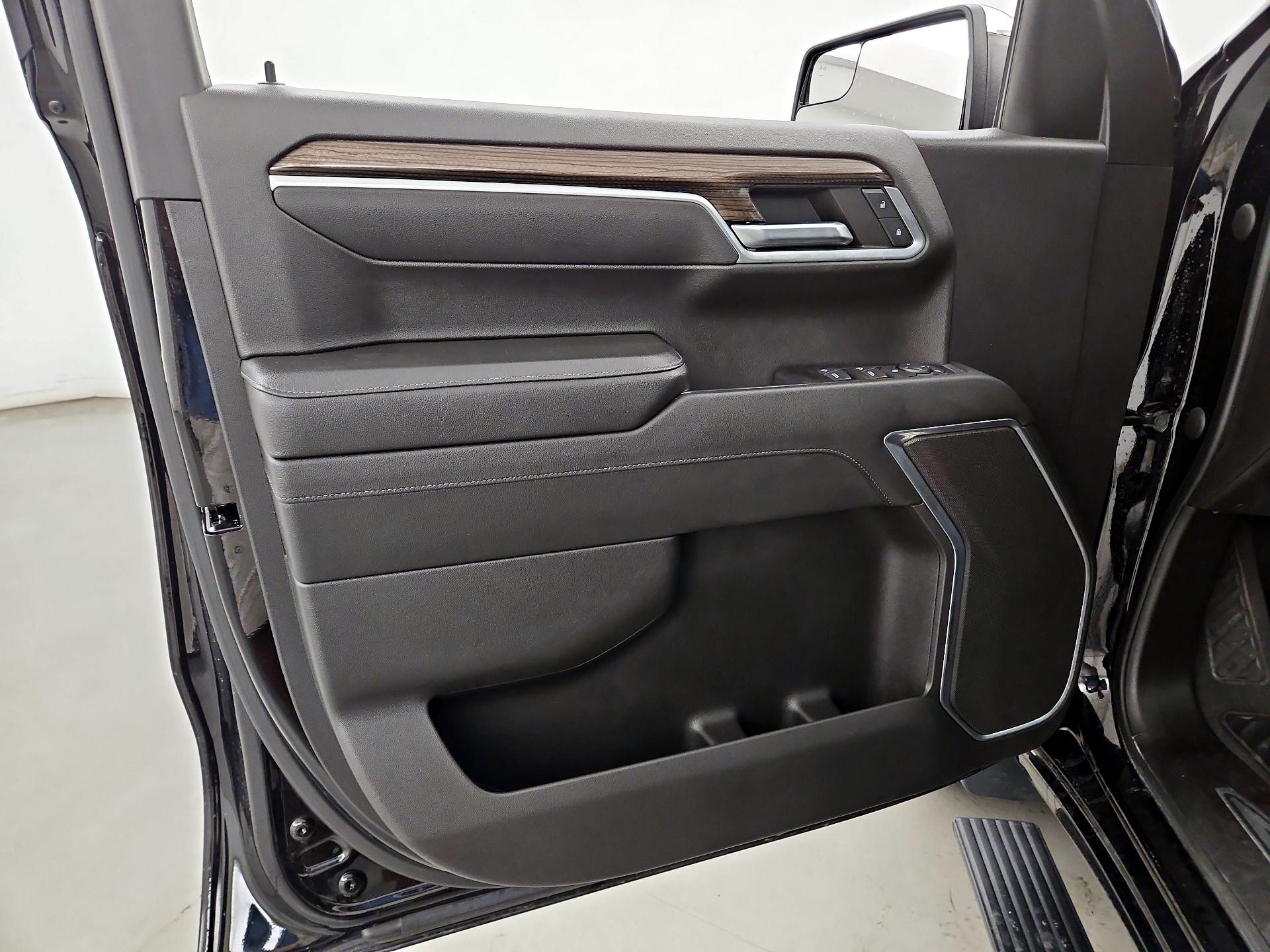 Thumbnail: 2022 Chevrolet Silverado 1500 - 12
