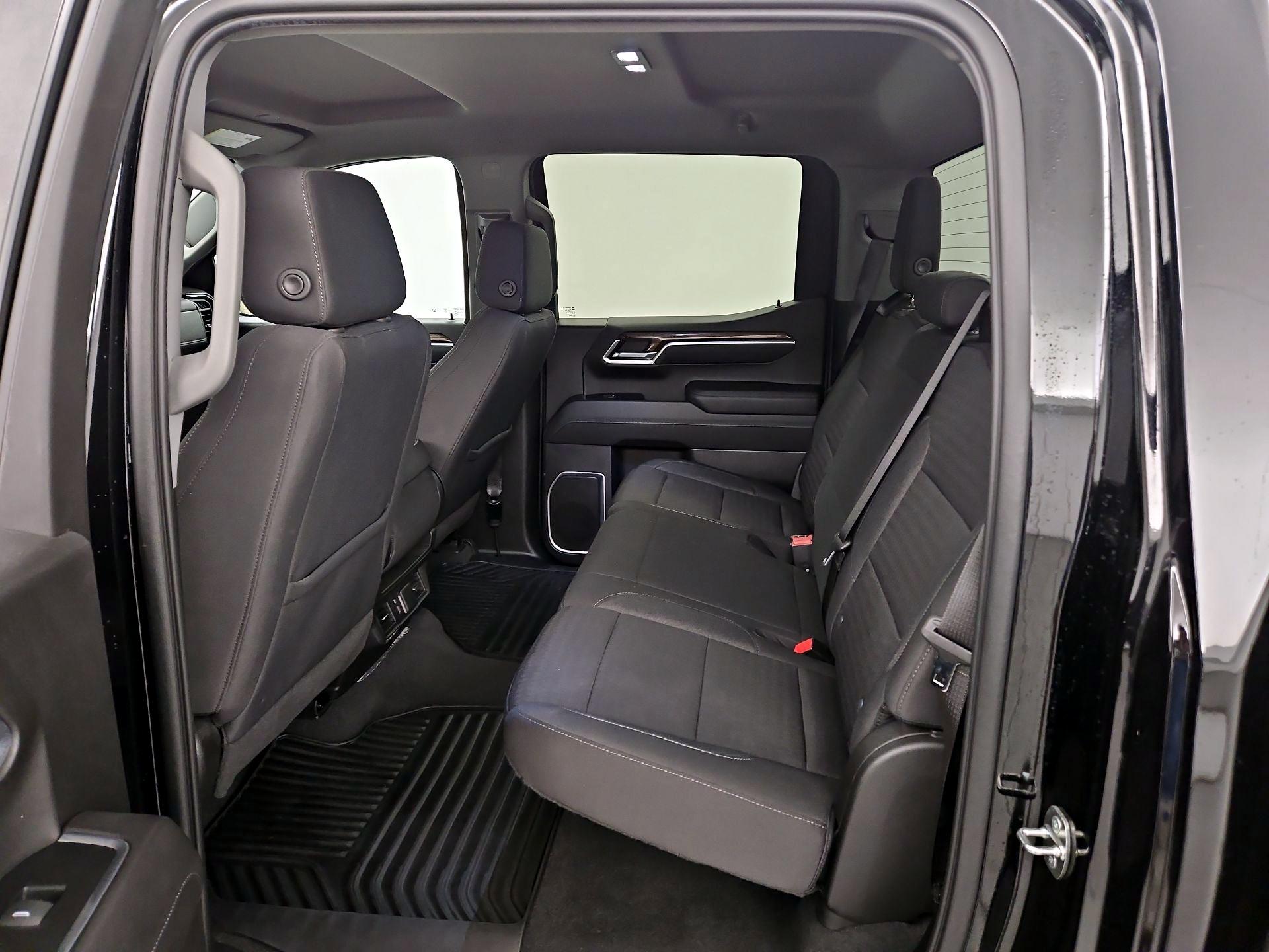Thumbnail: 2022 Chevrolet Silverado 1500 - 19