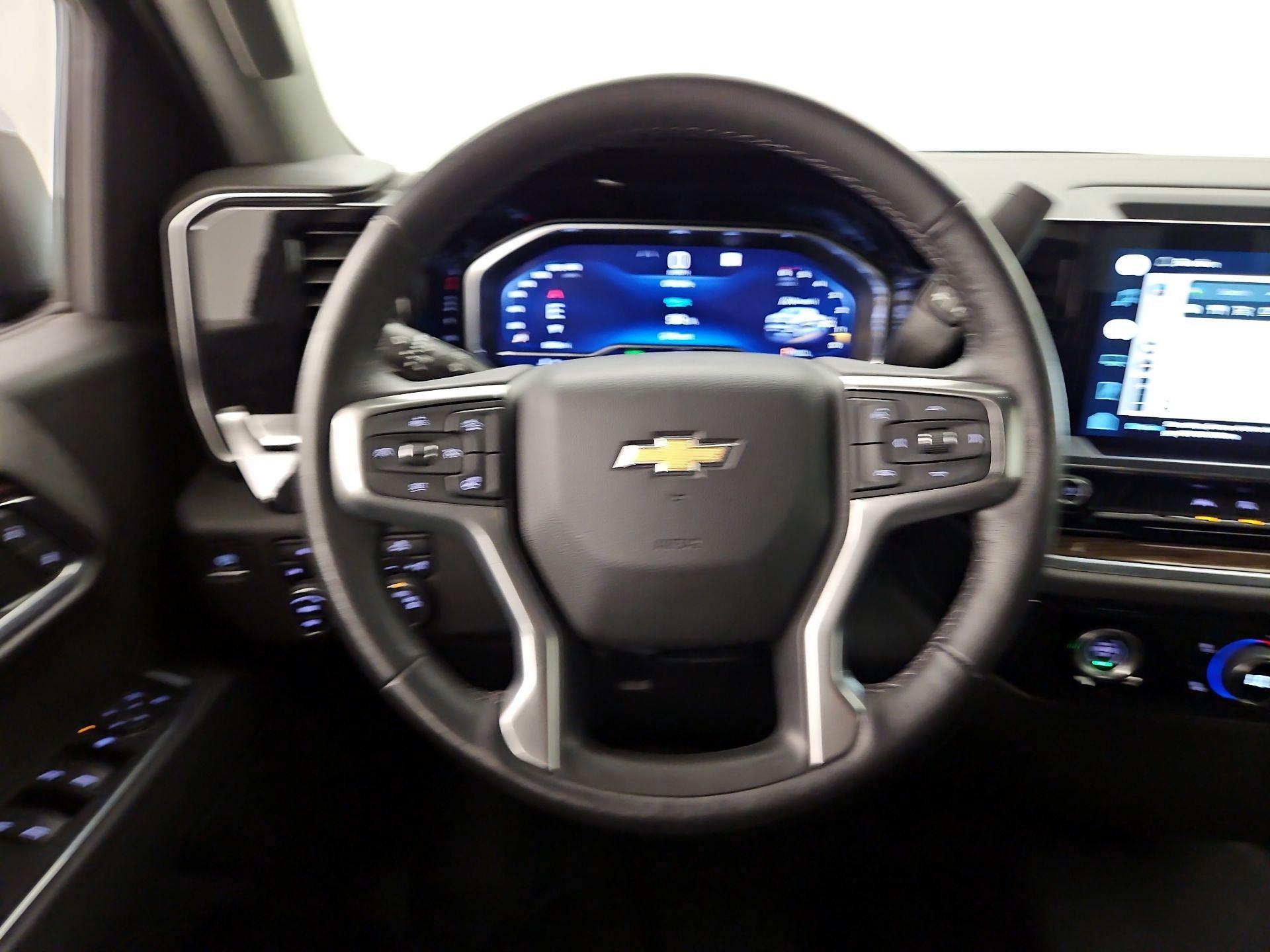 Thumbnail: 2022 Chevrolet Silverado 1500 - 10