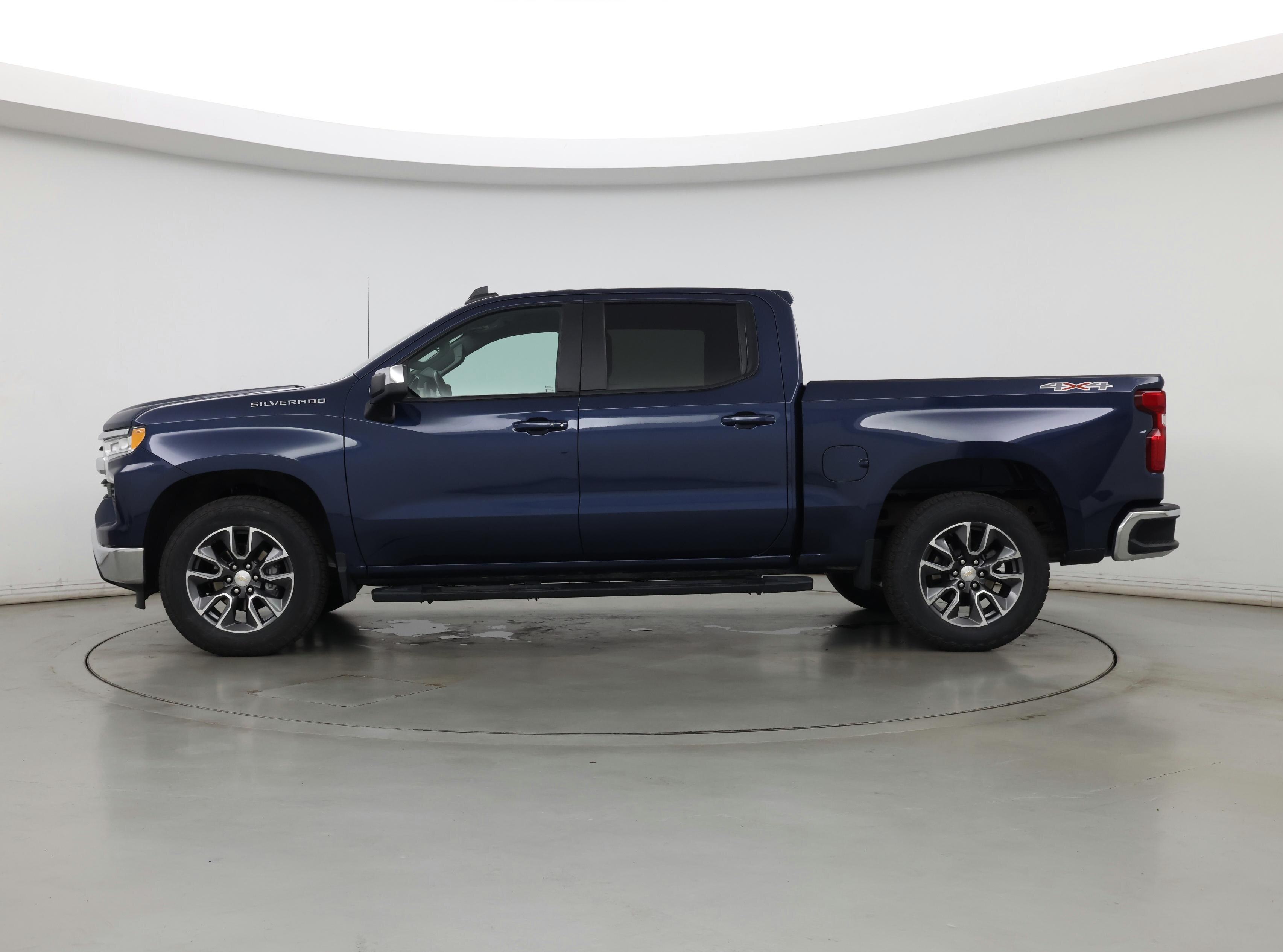 Thumbnail: 2022 Chevrolet Silverado 1500 - 3