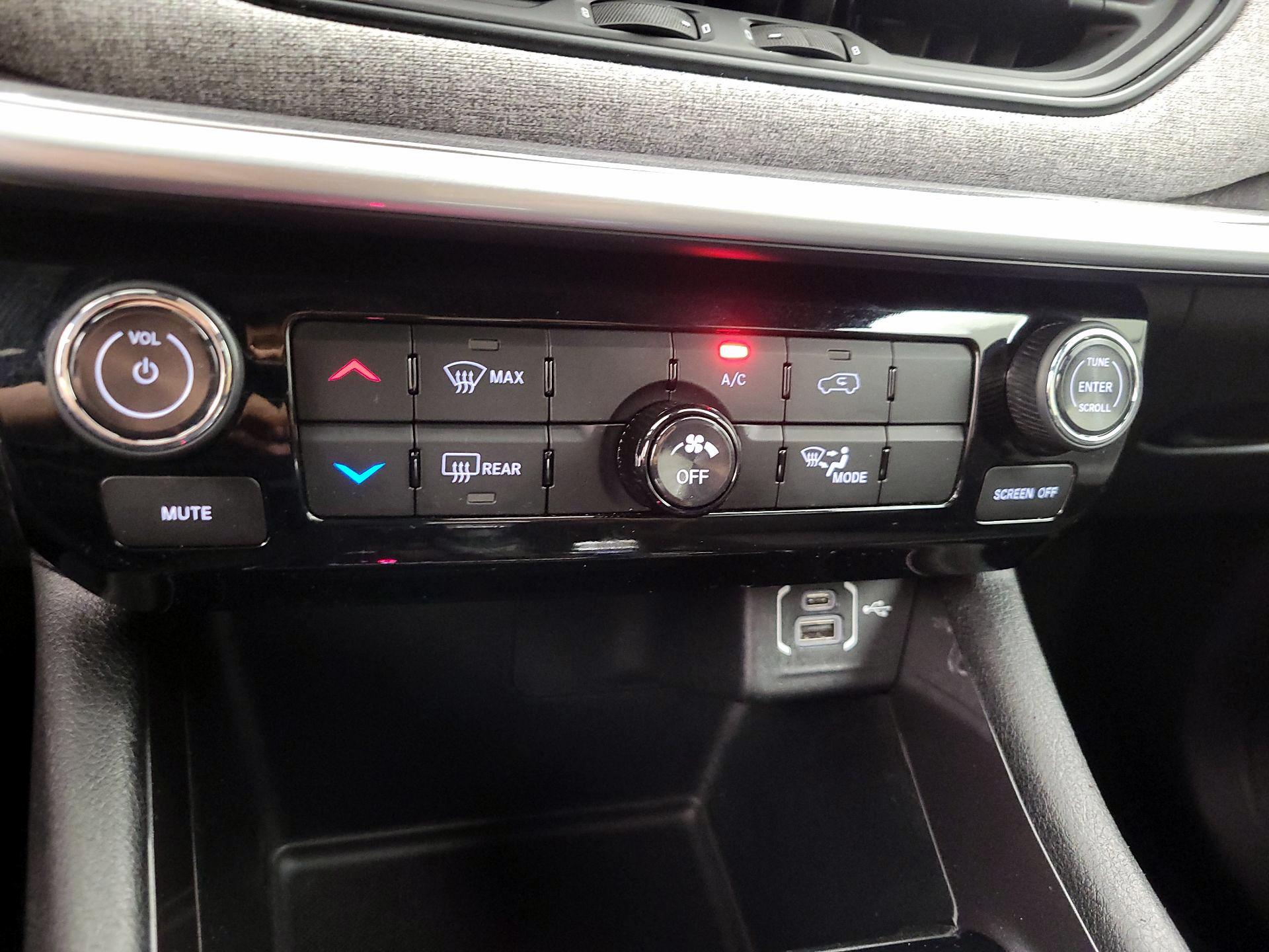 Thumbnail: 2023 Jeep Compass - 16
