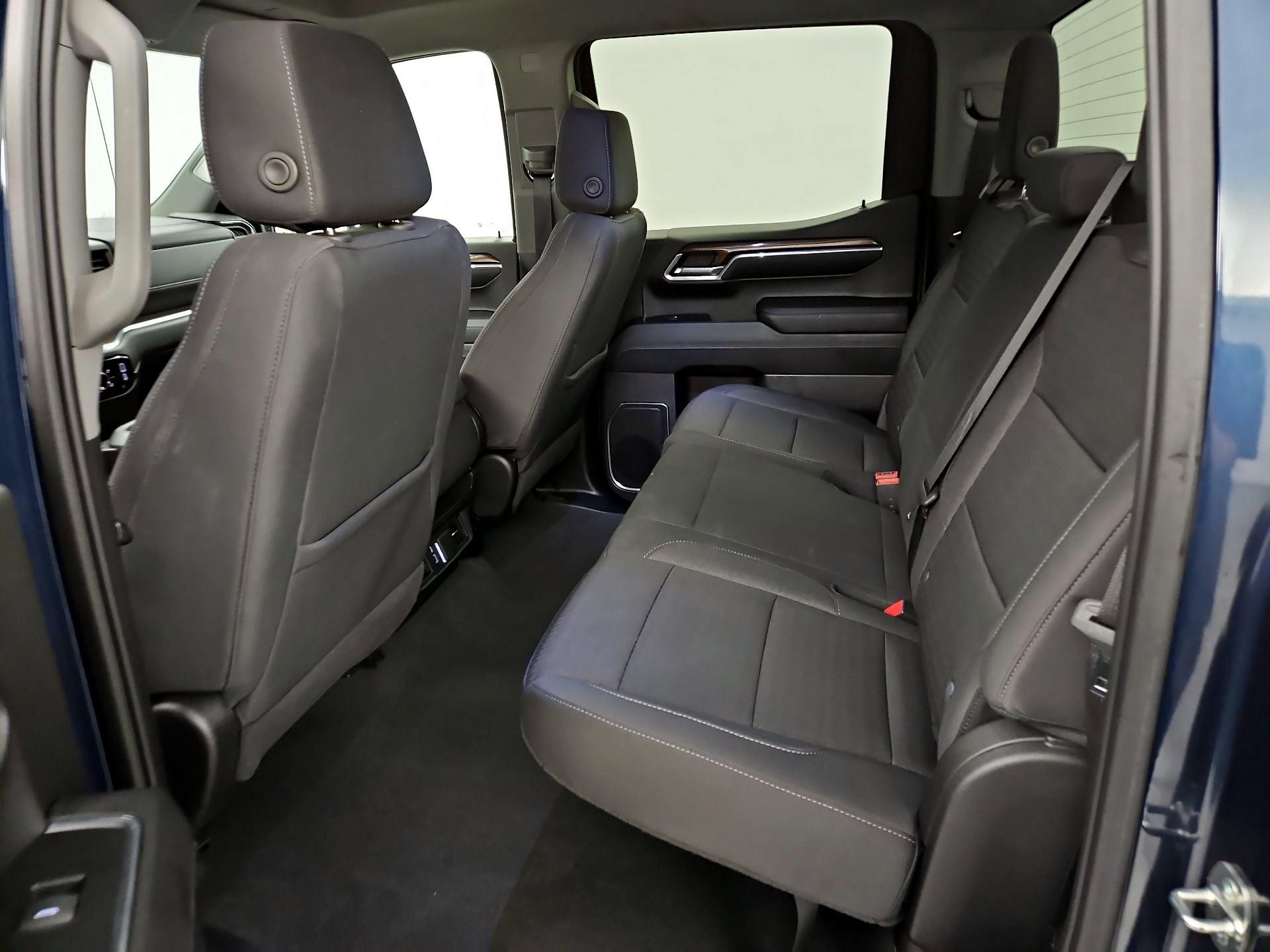 Thumbnail: 2023 Chevrolet Silverado 1500 - 20