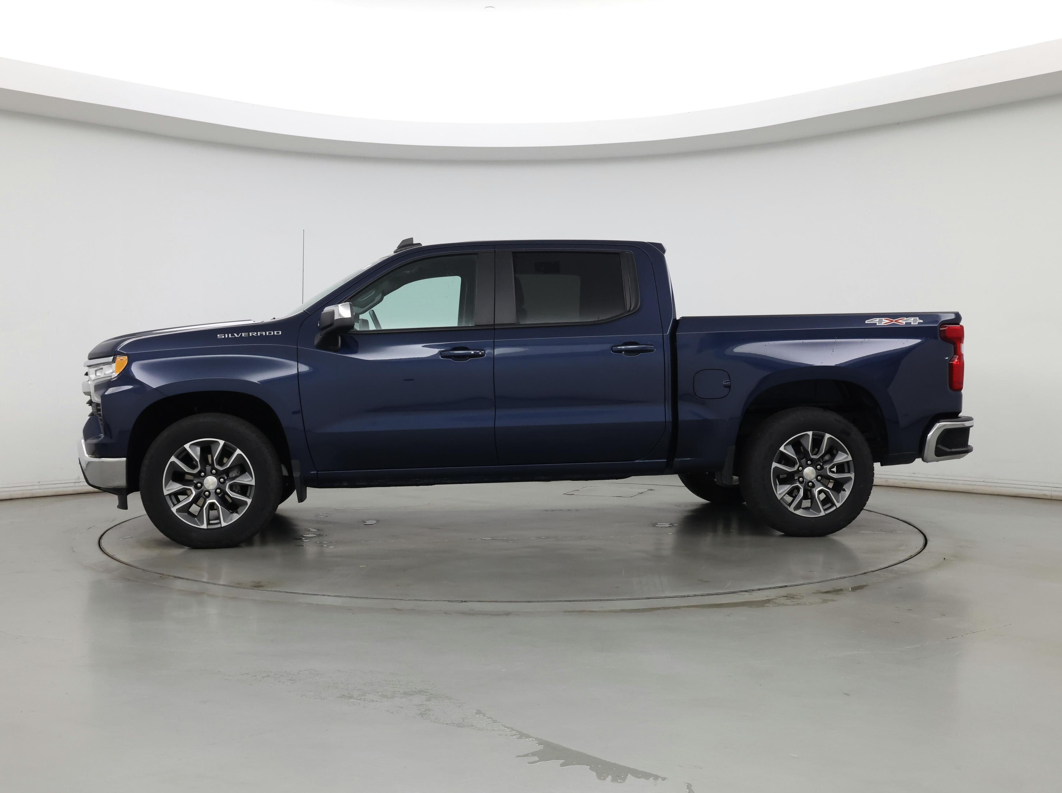 Thumbnail: 2023 Chevrolet Silverado 1500 - 3