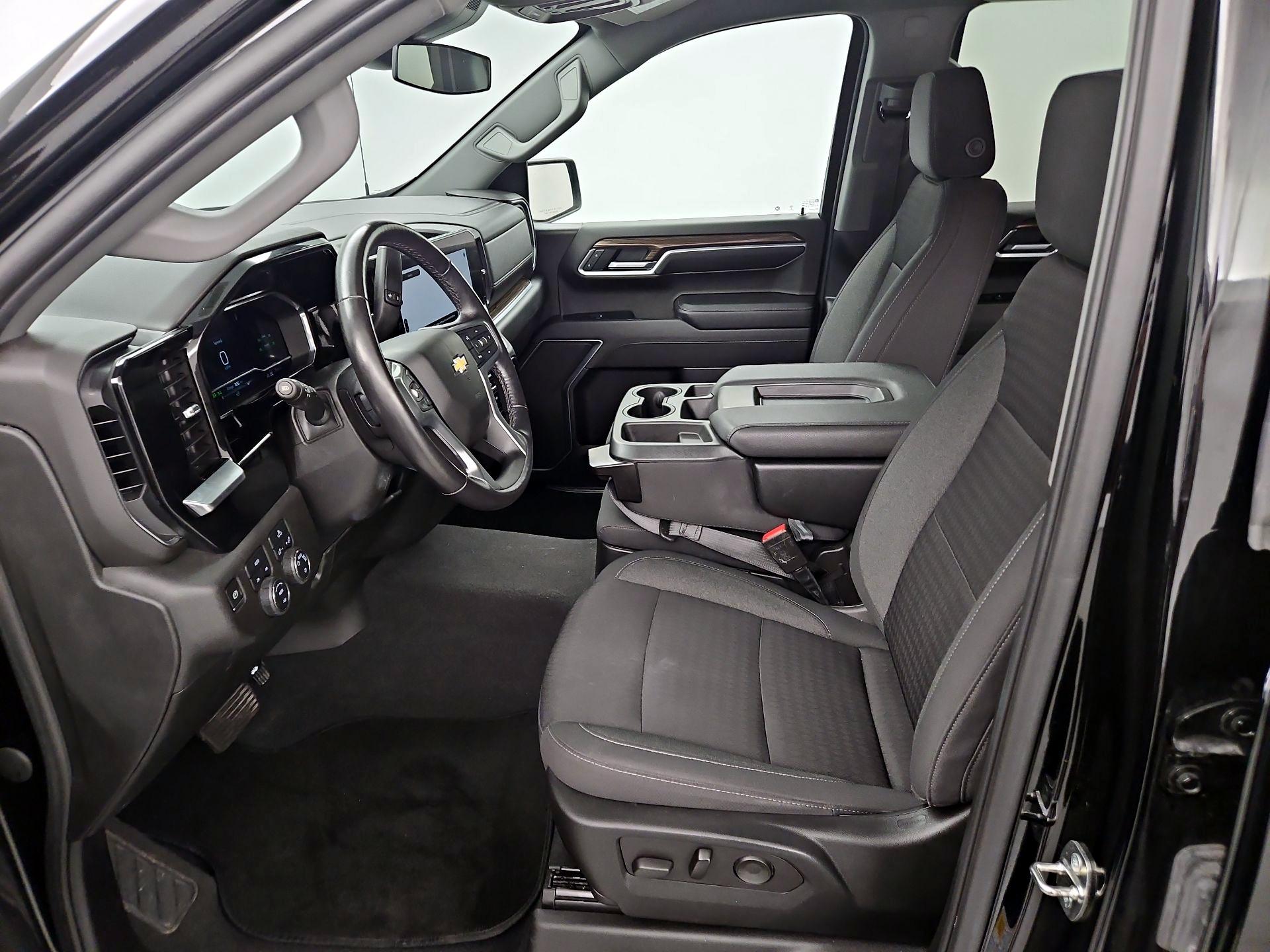 Thumbnail: 2022 Chevrolet Silverado 1500 - 11