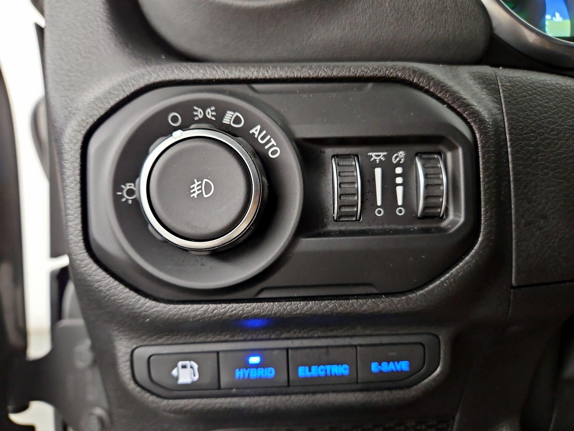 Thumbnail: 2022 Jeep Wrangler - 13