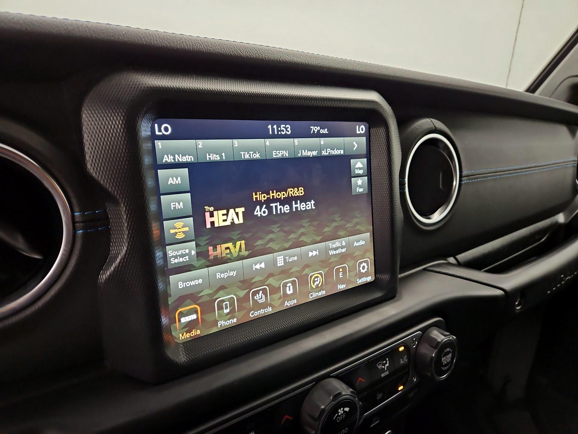 Thumbnail: 2022 Jeep Wrangler - 16