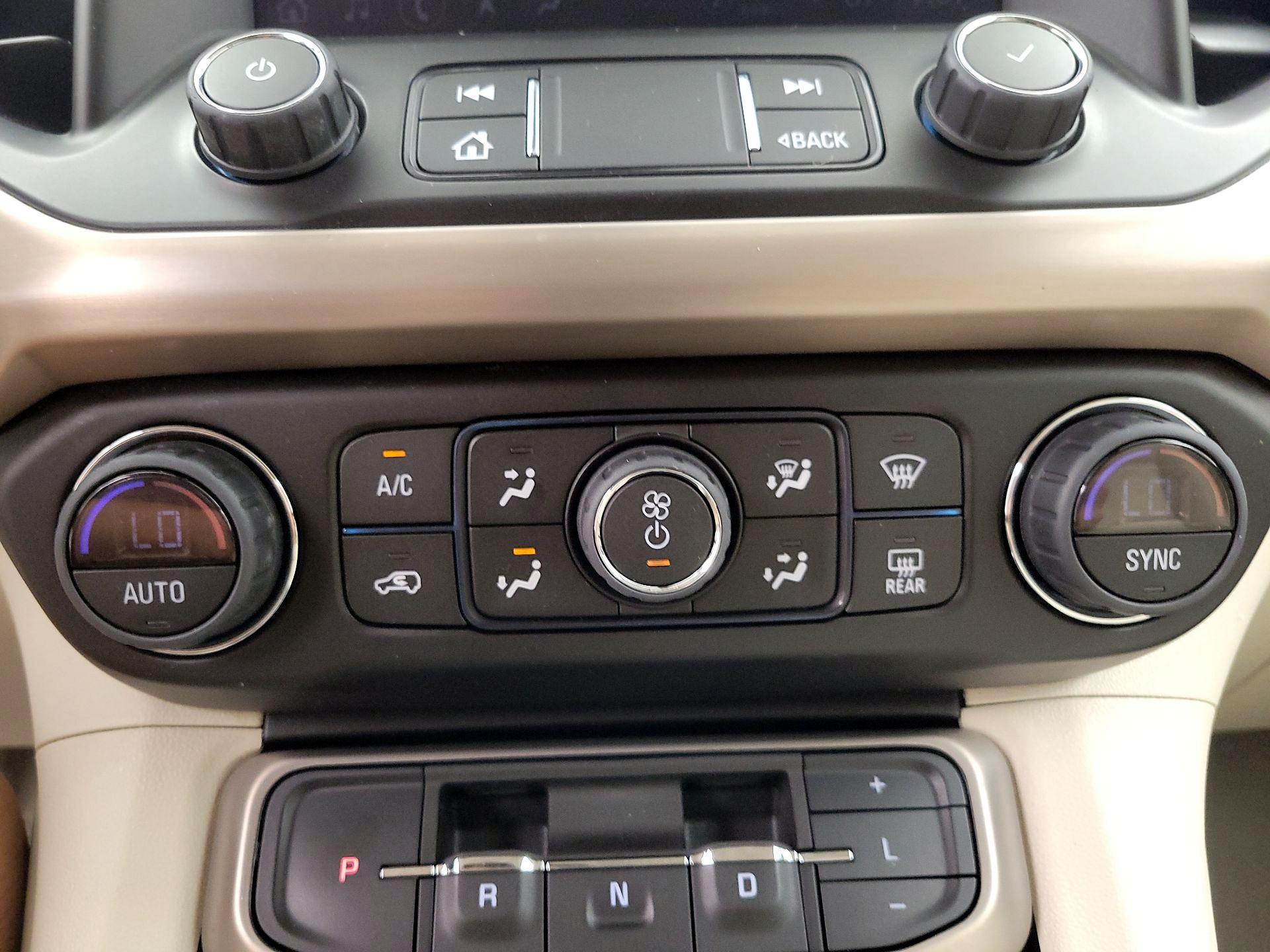 Thumbnail: 2022 GMC Acadia - 17