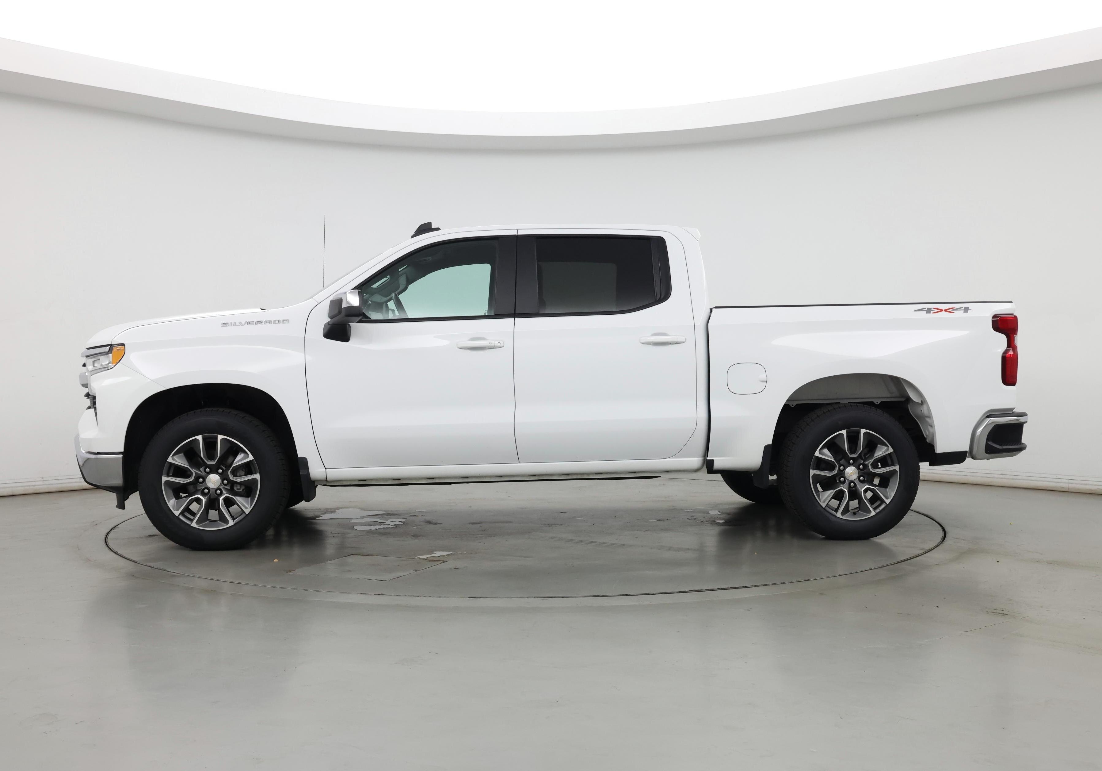 Thumbnail: 2022 Chevrolet Silverado 1500 - 3