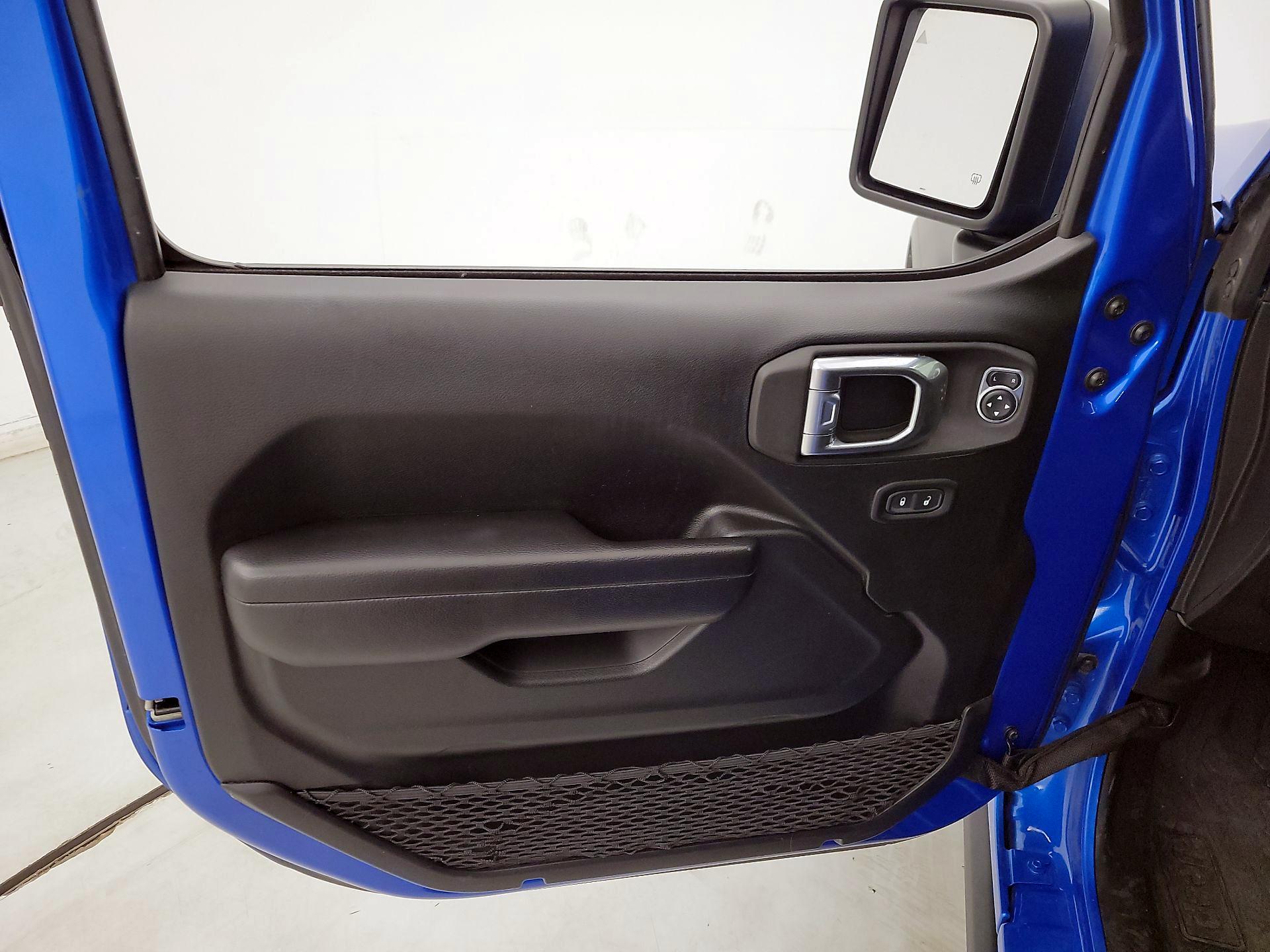 Thumbnail: 2021 Jeep Wrangler - 12