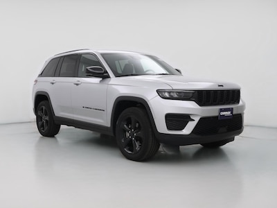 Silver 2023 Jeep Grand Cherokee Altitude