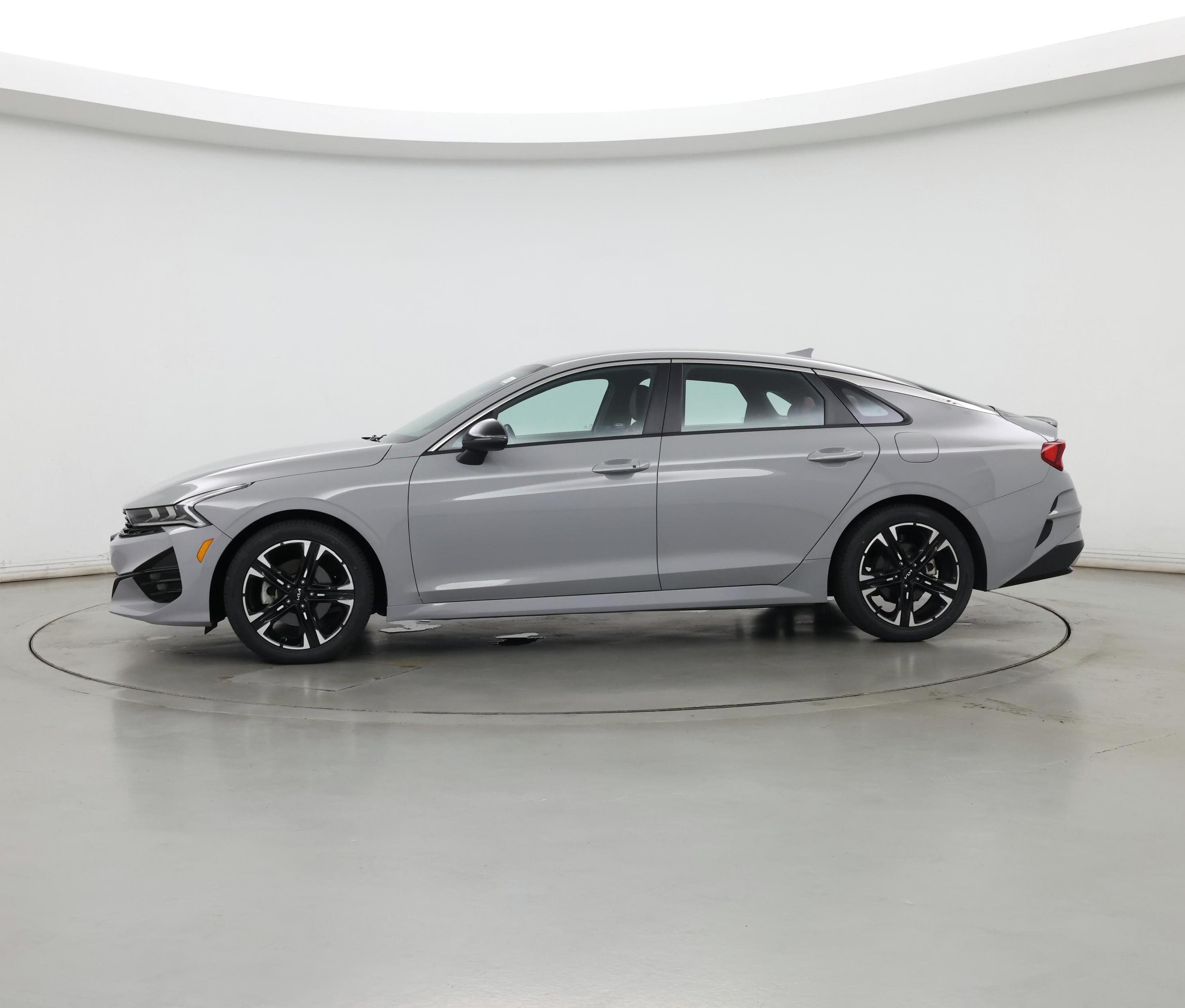 Thumbnail: 2023 Kia K5 - 3