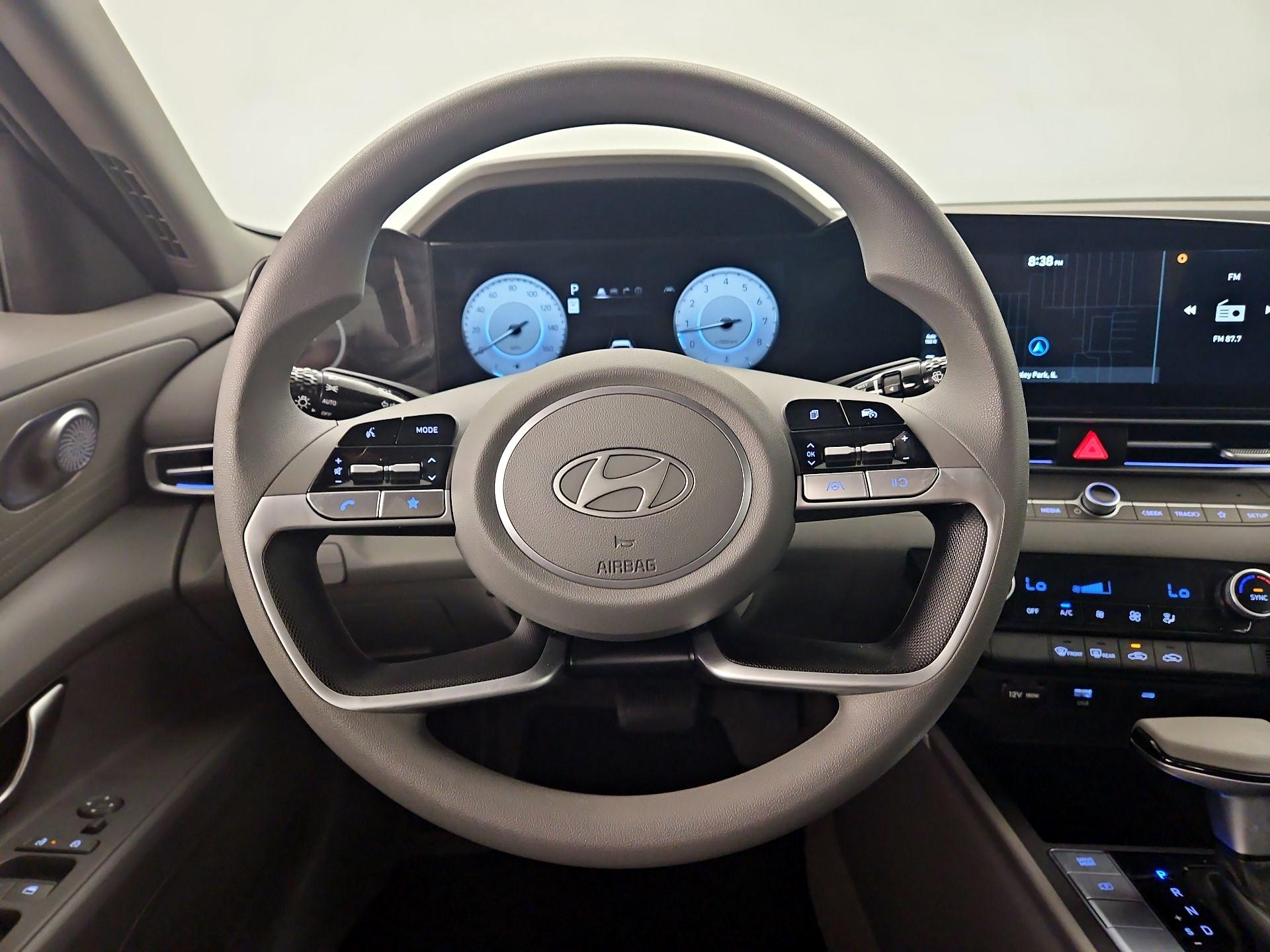 Thumbnail: 2024 Hyundai Elantra - 10