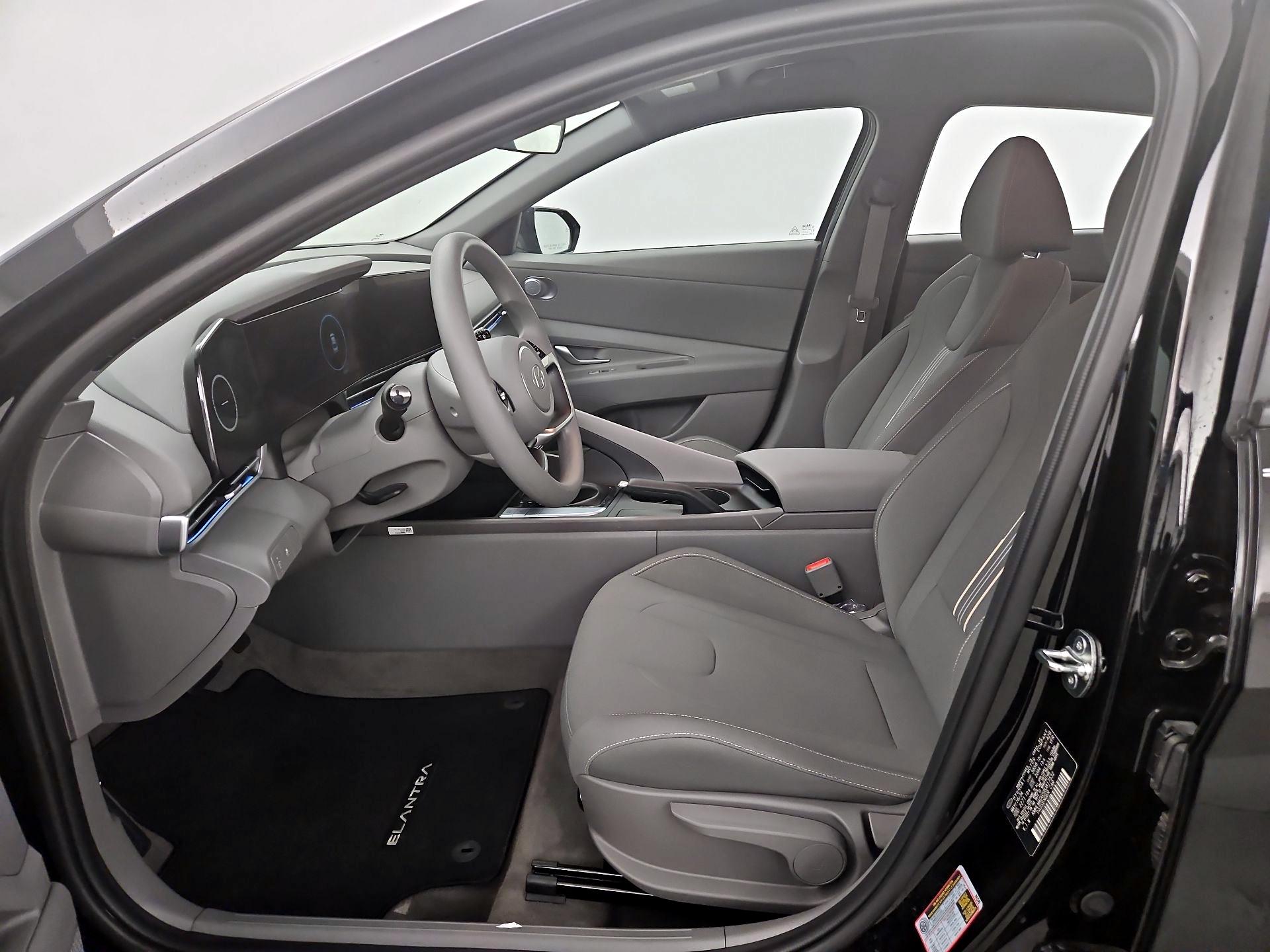 Thumbnail: 2024 Hyundai Elantra - 11