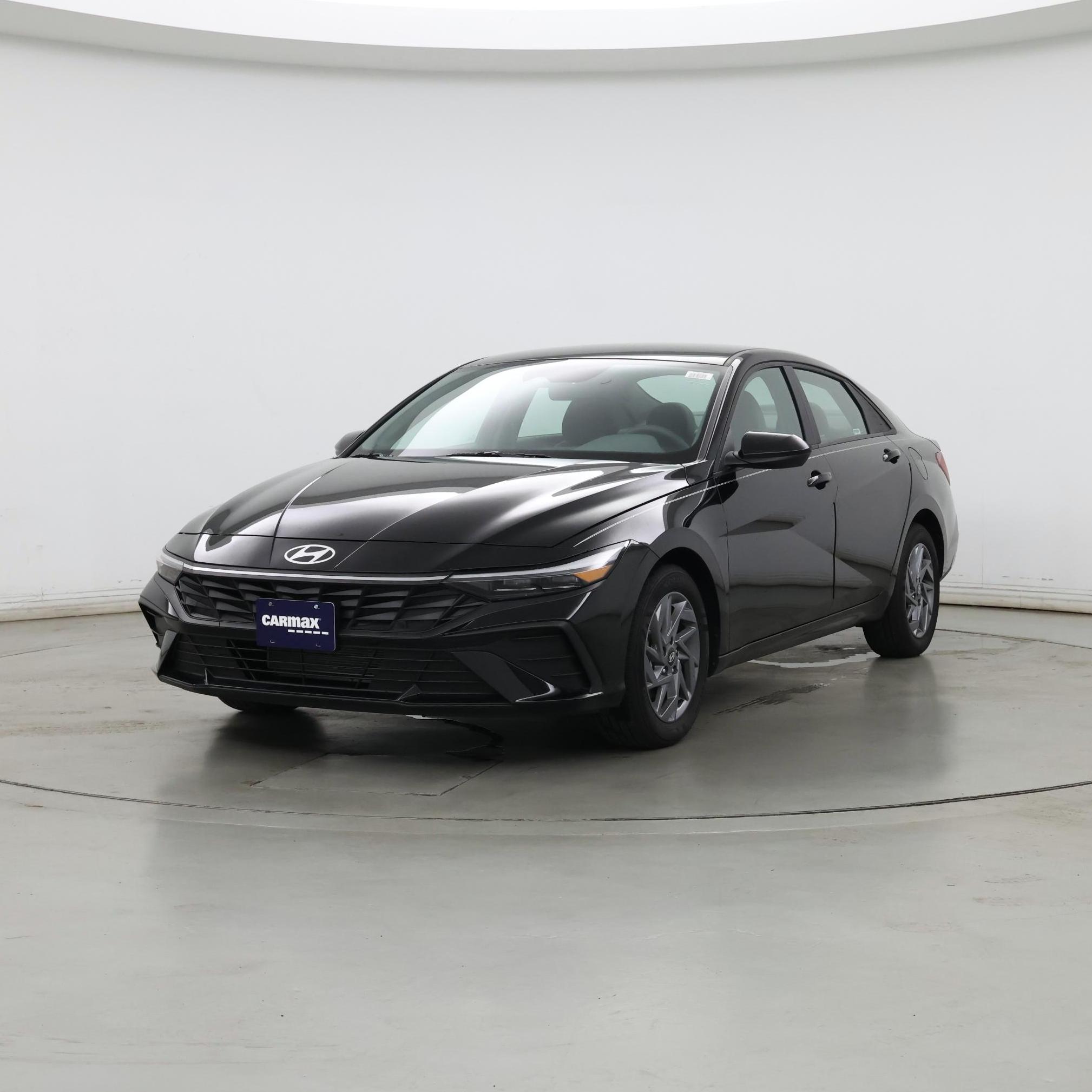 Thumbnail: 2024 Hyundai Elantra - 4