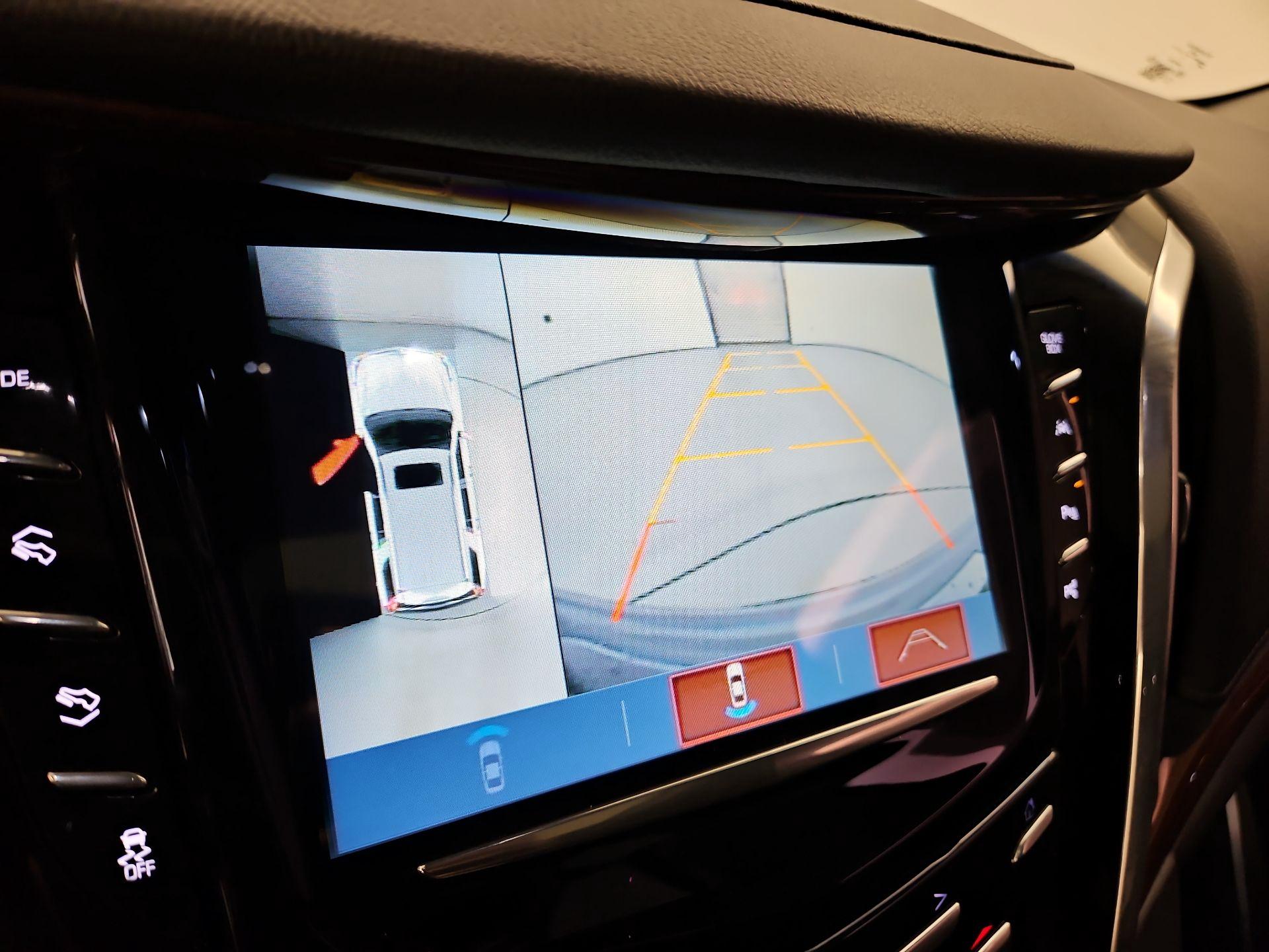 Thumbnail: 2019 Cadillac Escalade - 15