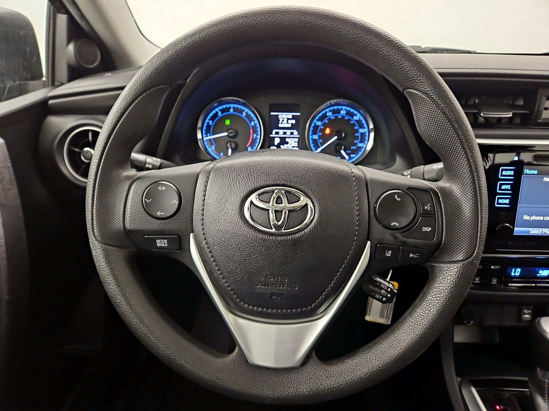 Thumbnail: 2017 Toyota Corolla - 10