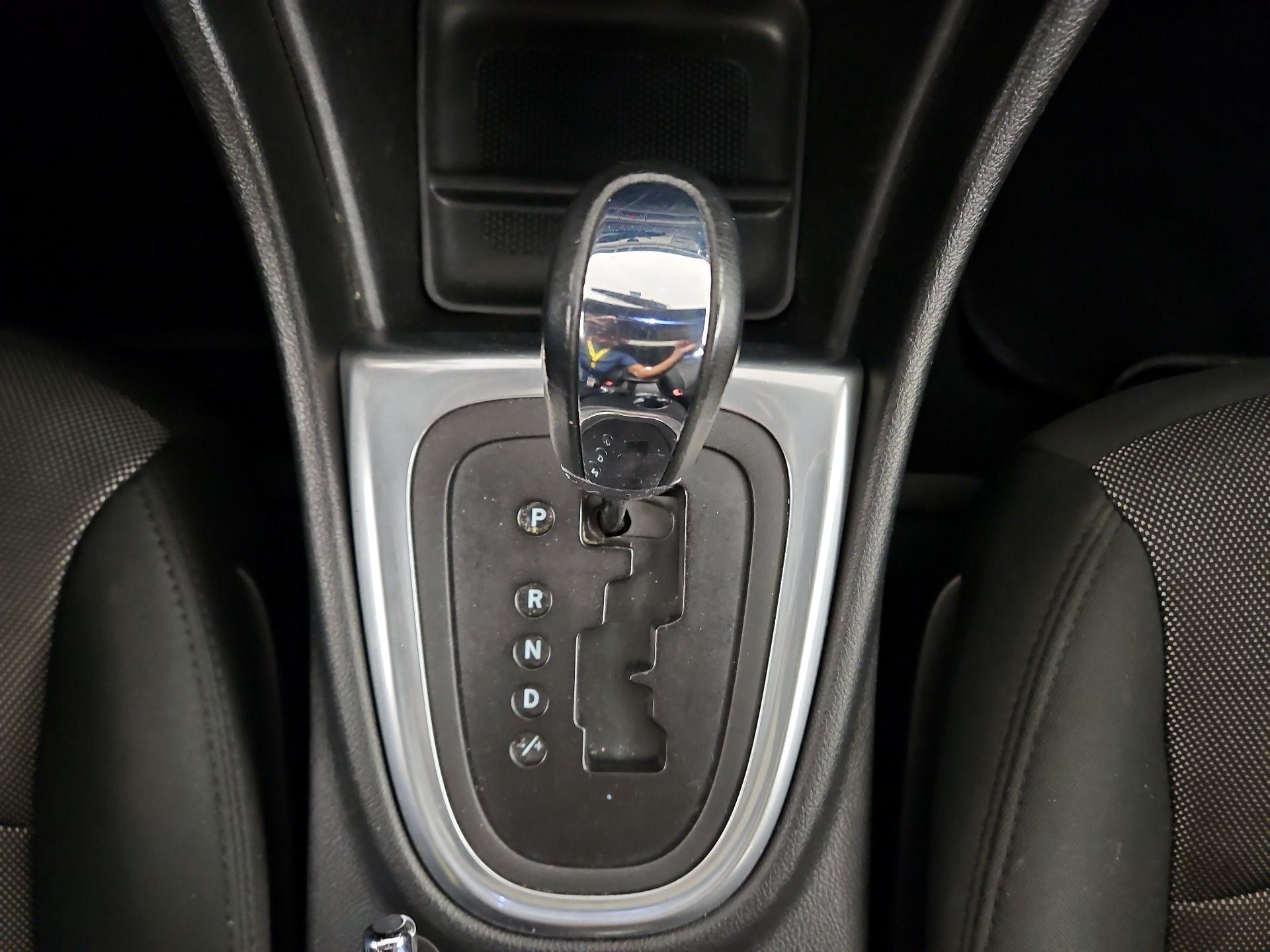 Thumbnail: 2013 Dodge Avenger - 13