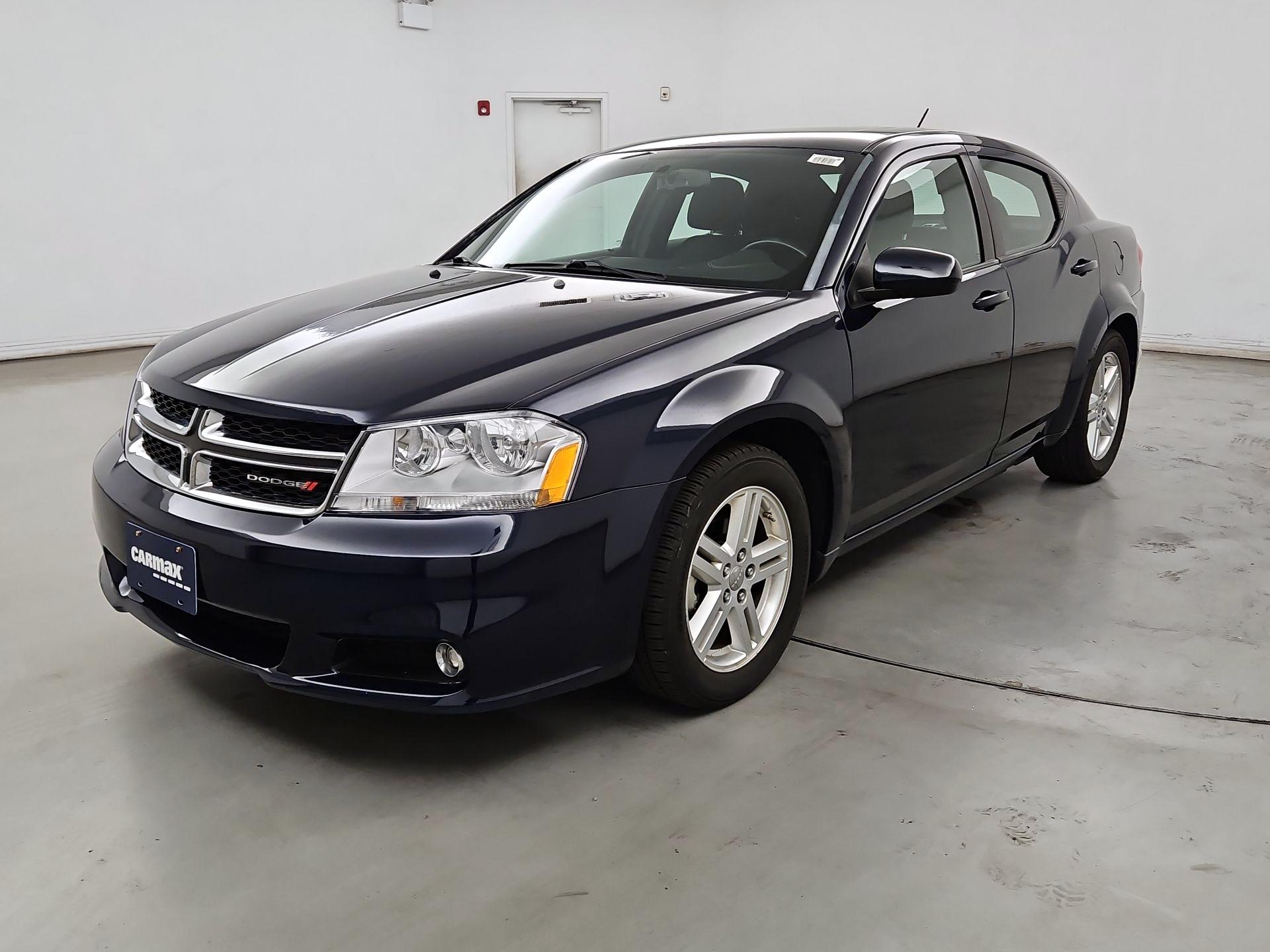 Thumbnail: 2013 Dodge Avenger - 3