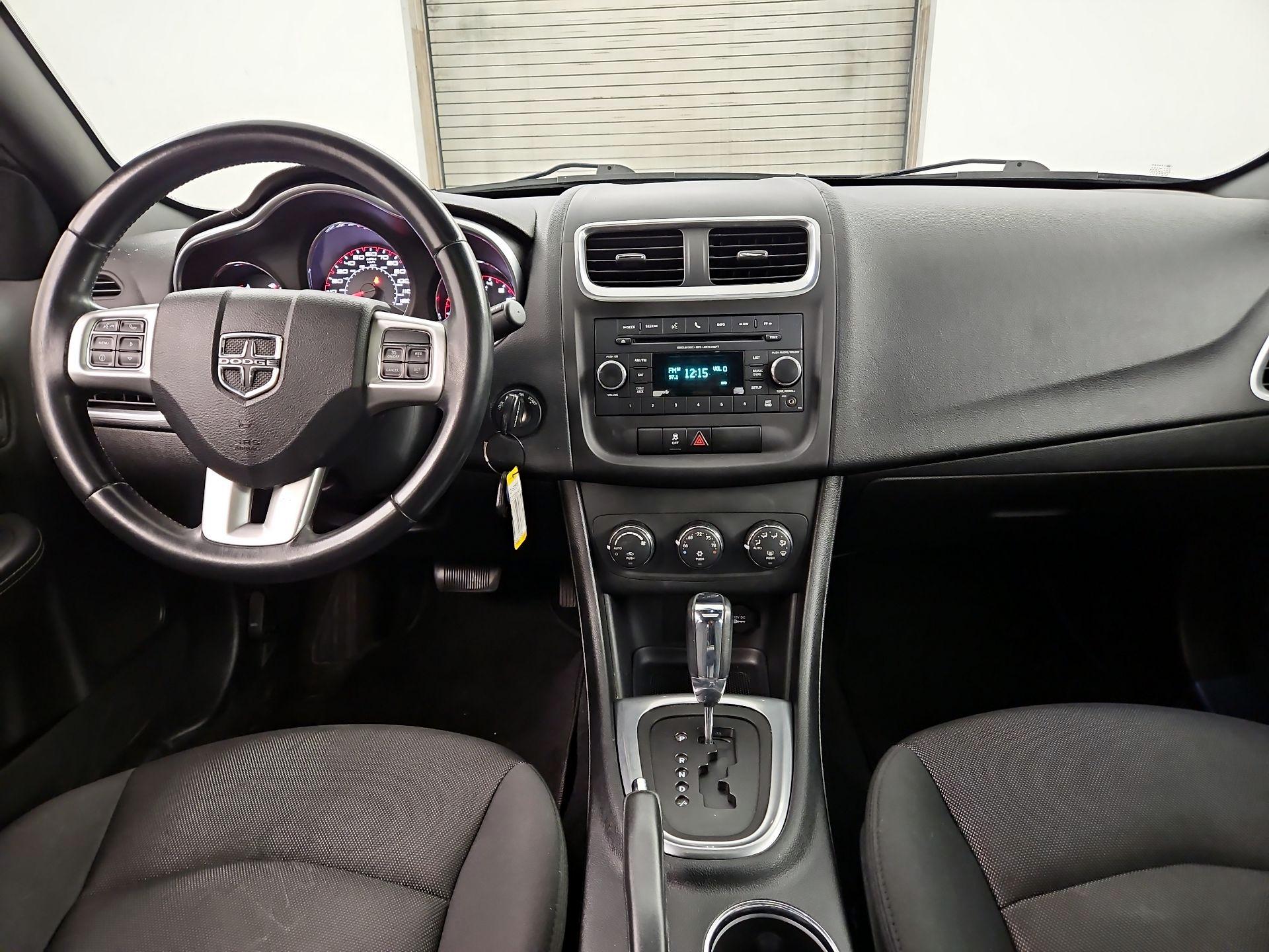 Thumbnail: 2013 Dodge Avenger - 8
