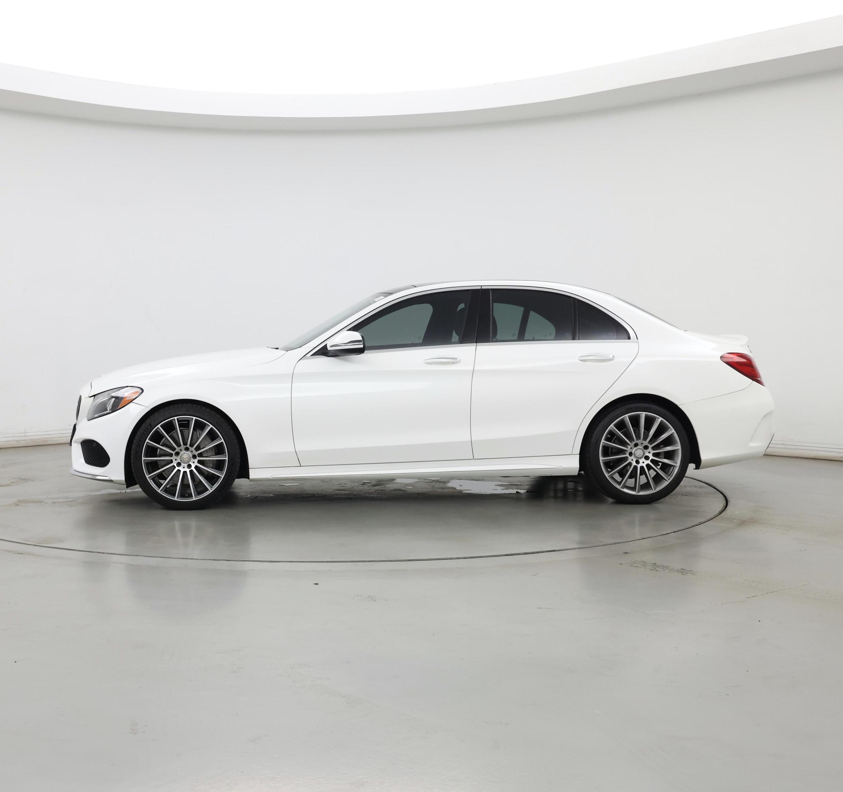 Thumbnail: 2016 Mercedes-Benz C-Class - 3
