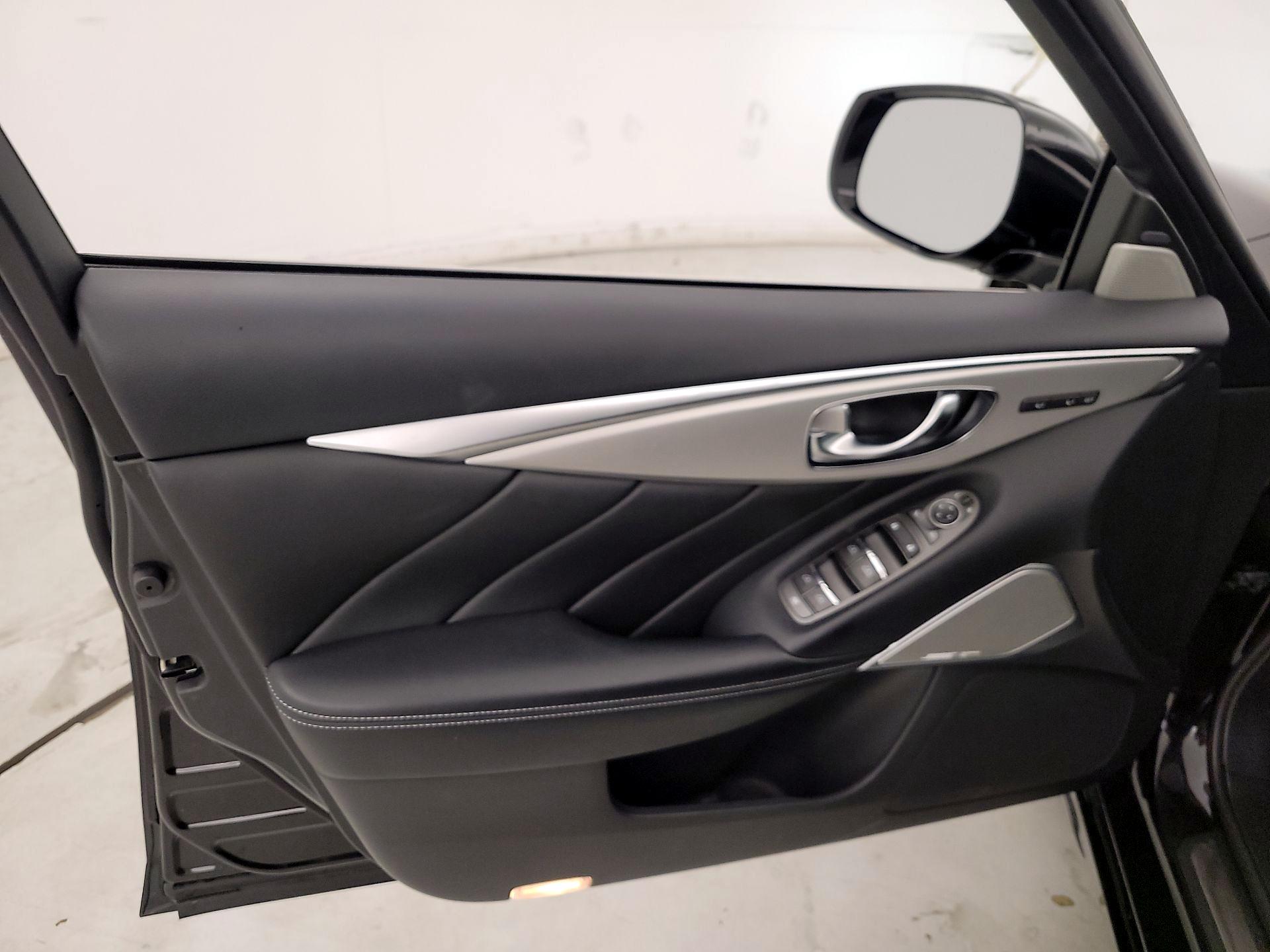 Thumbnail: 2022 INFINITI Q50 - 12