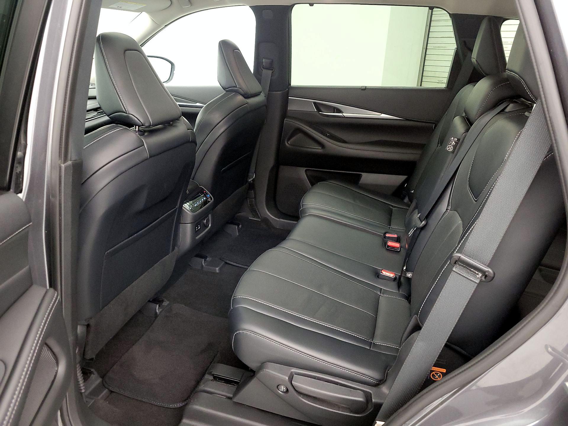 Thumbnail: 2023 INFINITI QX60 - 19