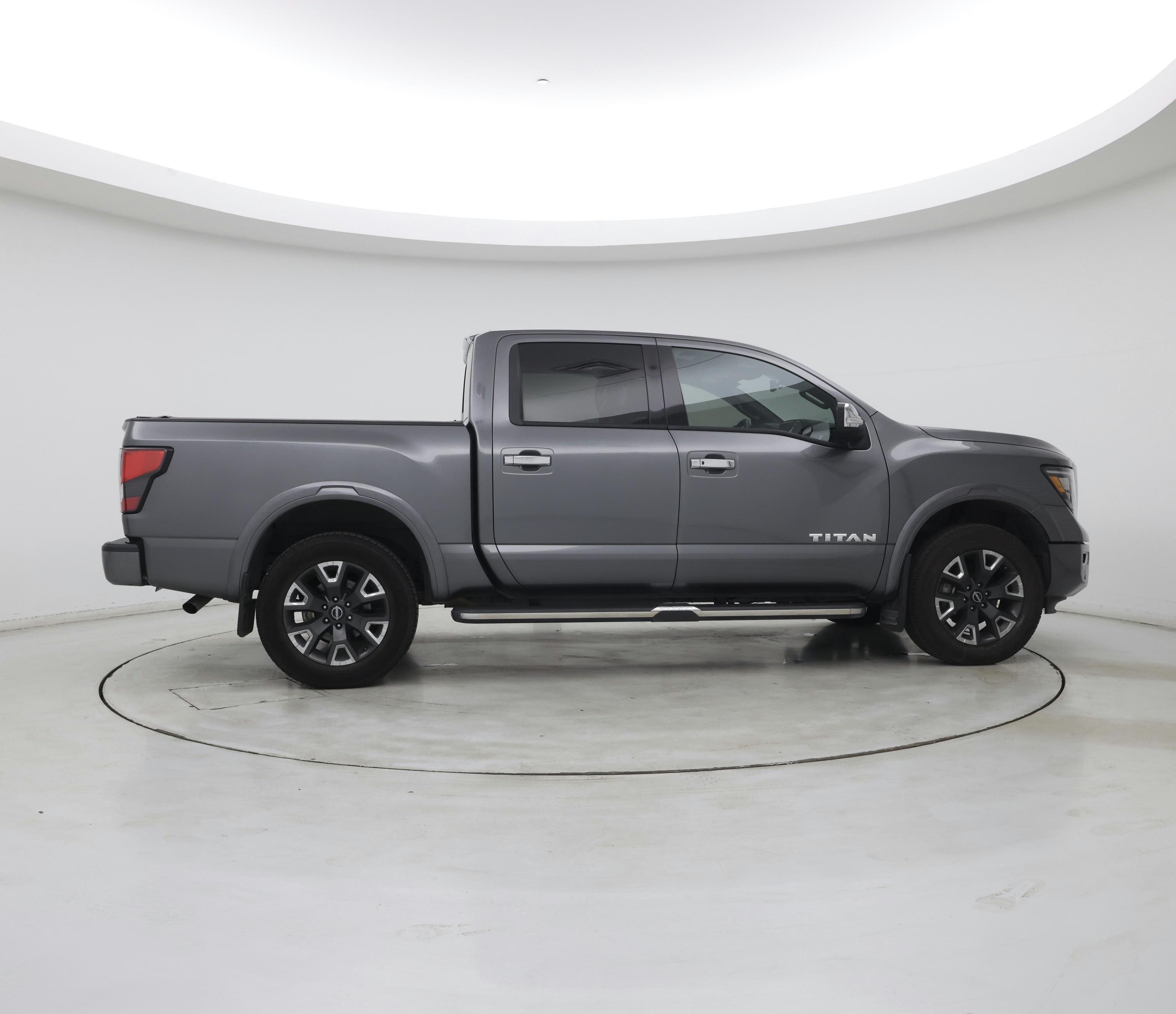 Thumbnail: 2023 Nissan Titan - 7